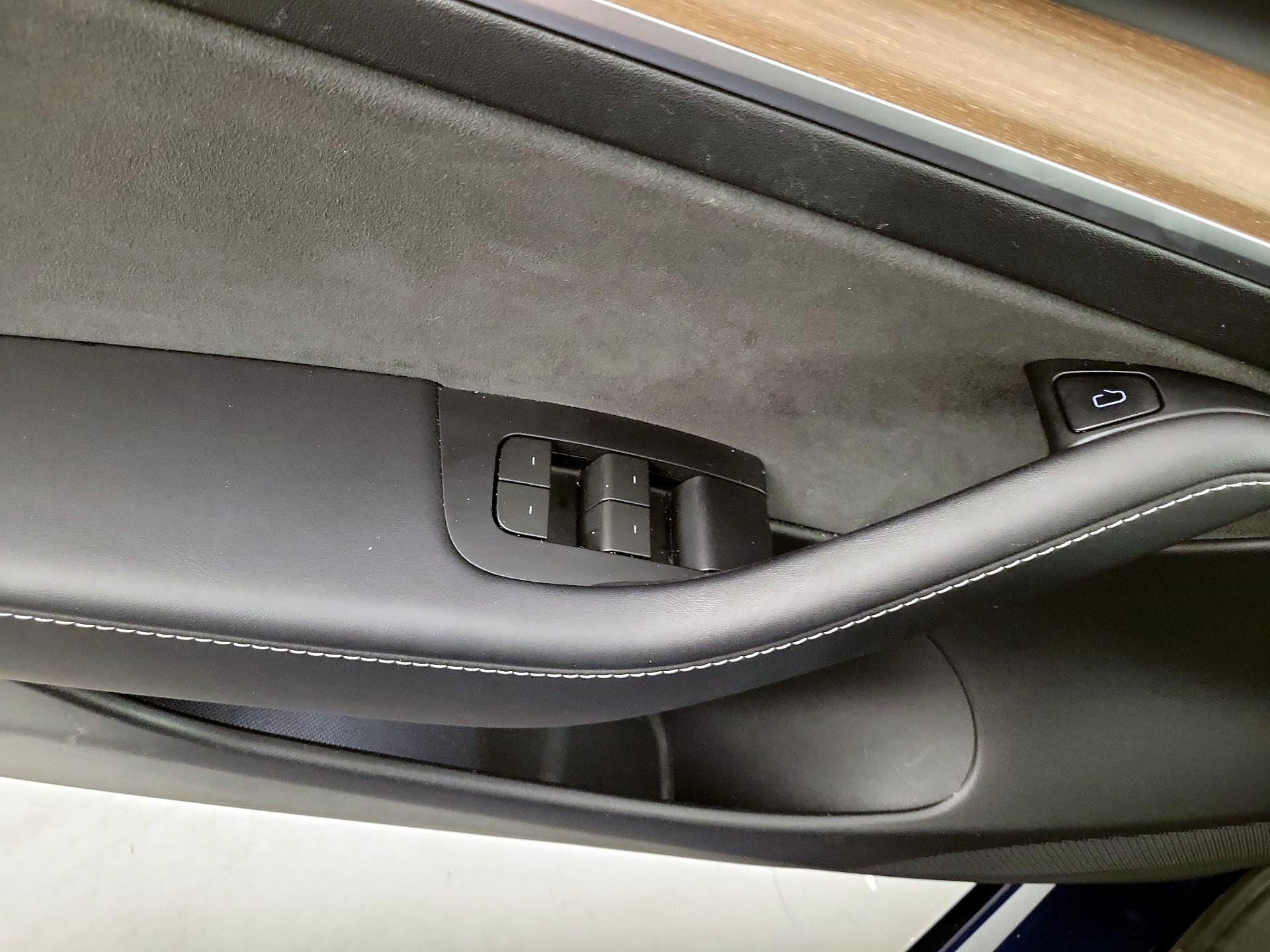 Thumbnail: 2023 Tesla Model 3 - 12
