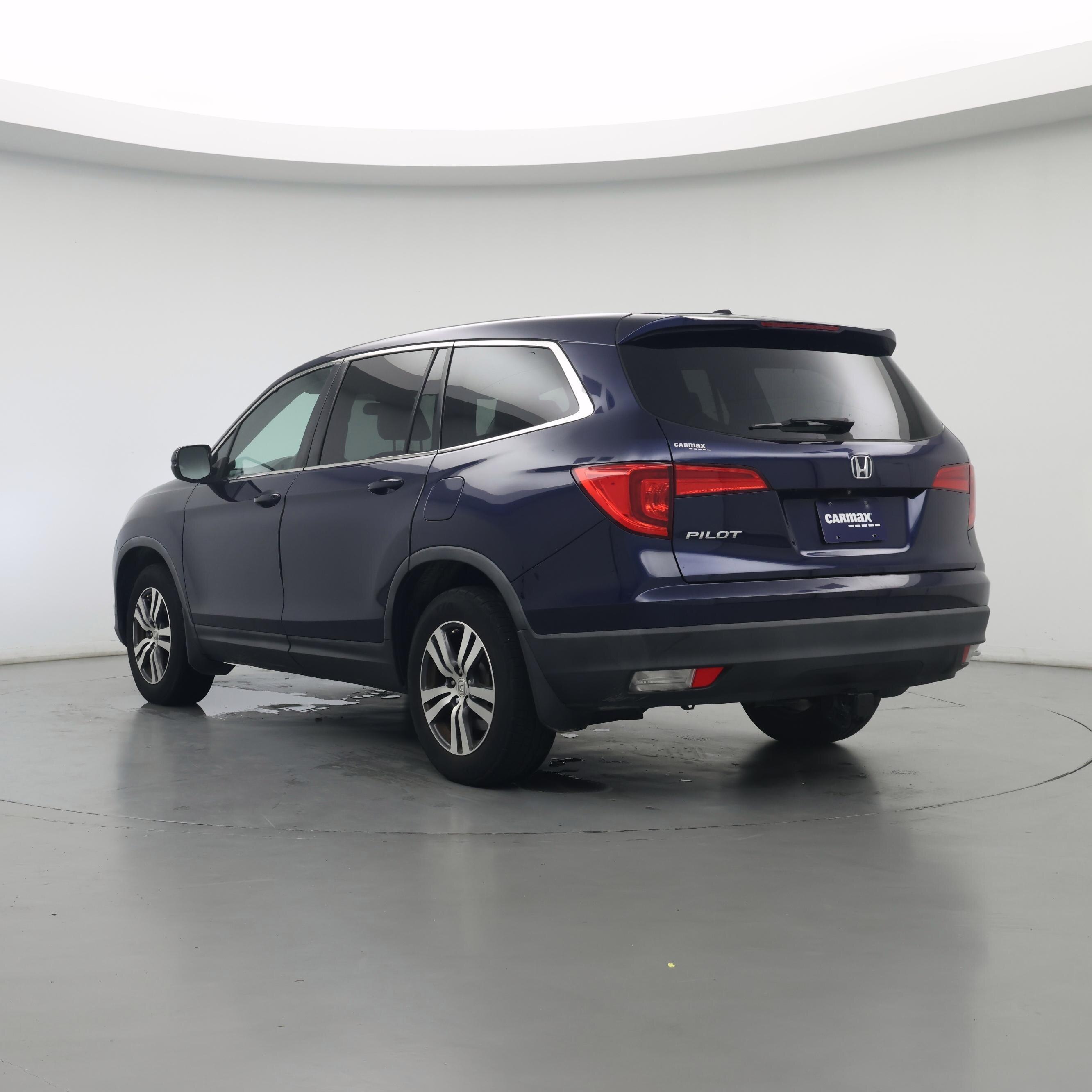 Thumbnail: 2017 Honda Pilot - 2