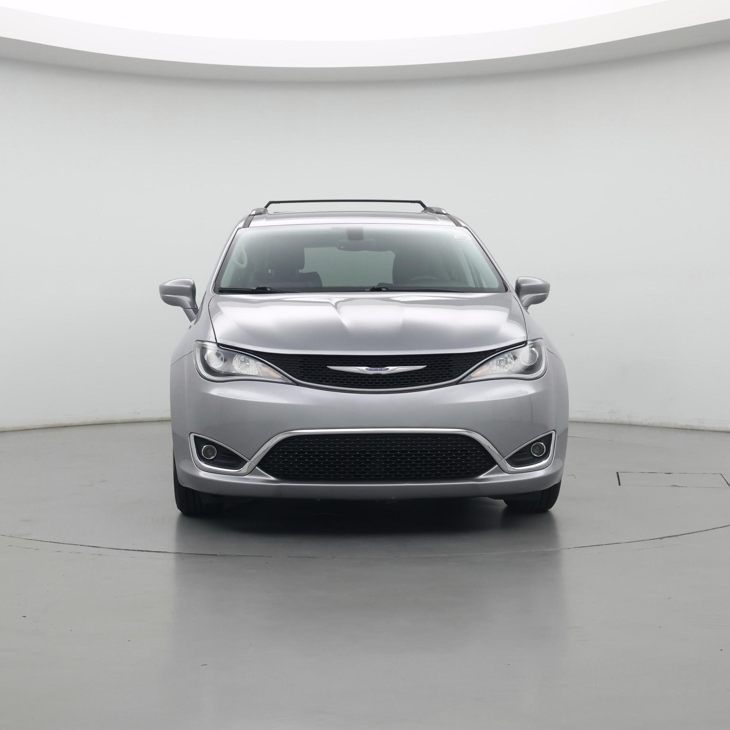 Thumbnail: 2019 Chrysler Pacifica - 5