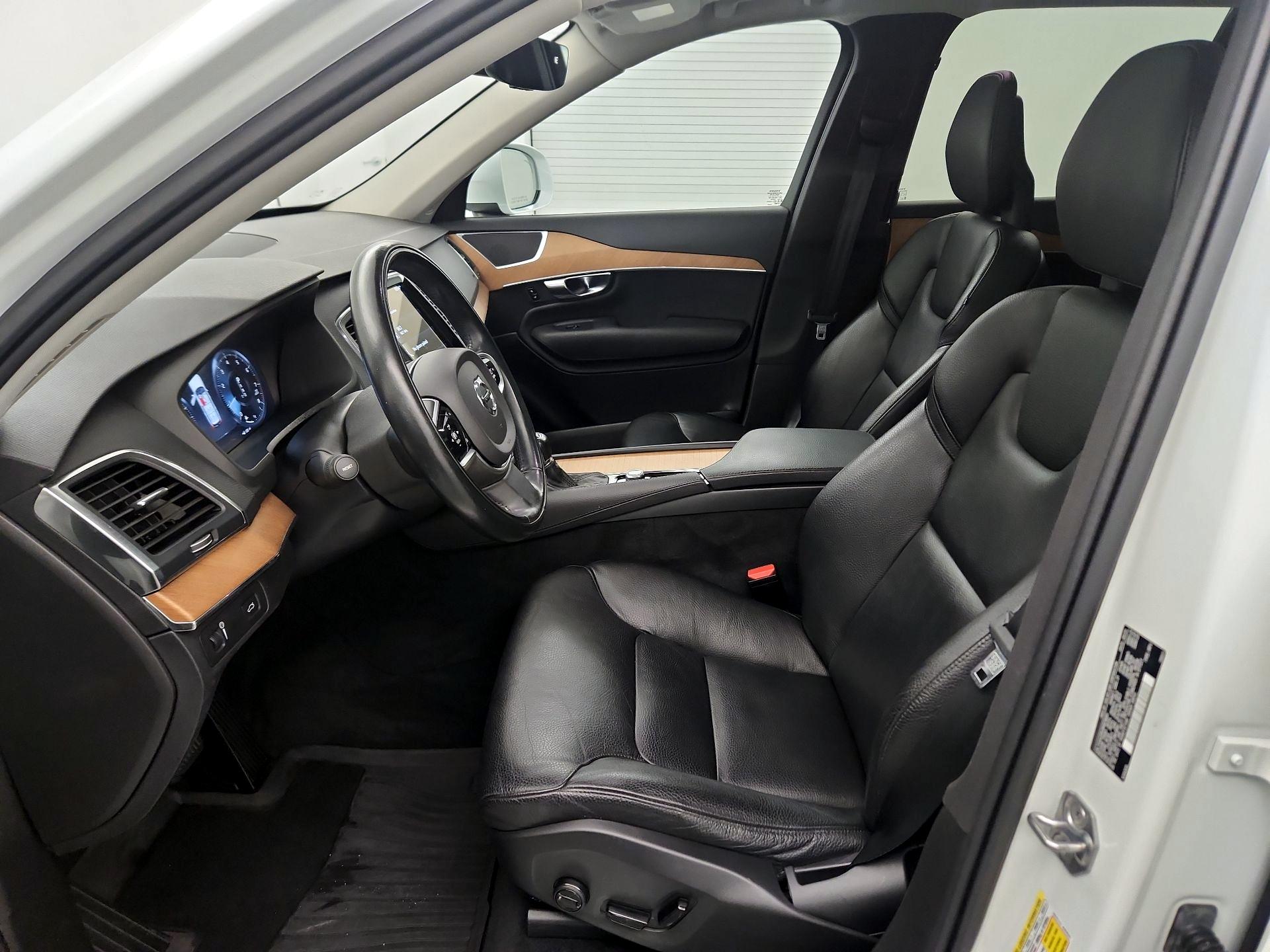 Thumbnail: 2021 Volvo XC90 - 11