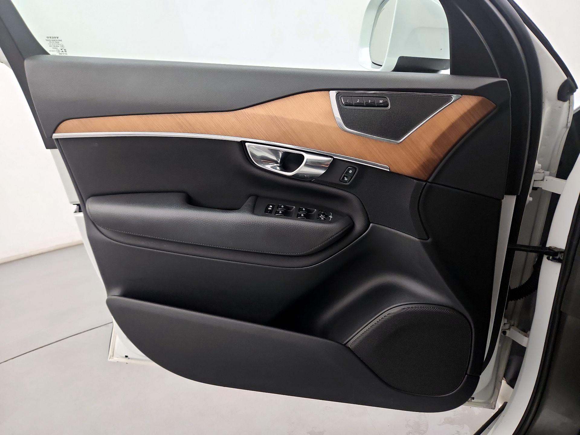 Thumbnail: 2021 Volvo XC90 - 12