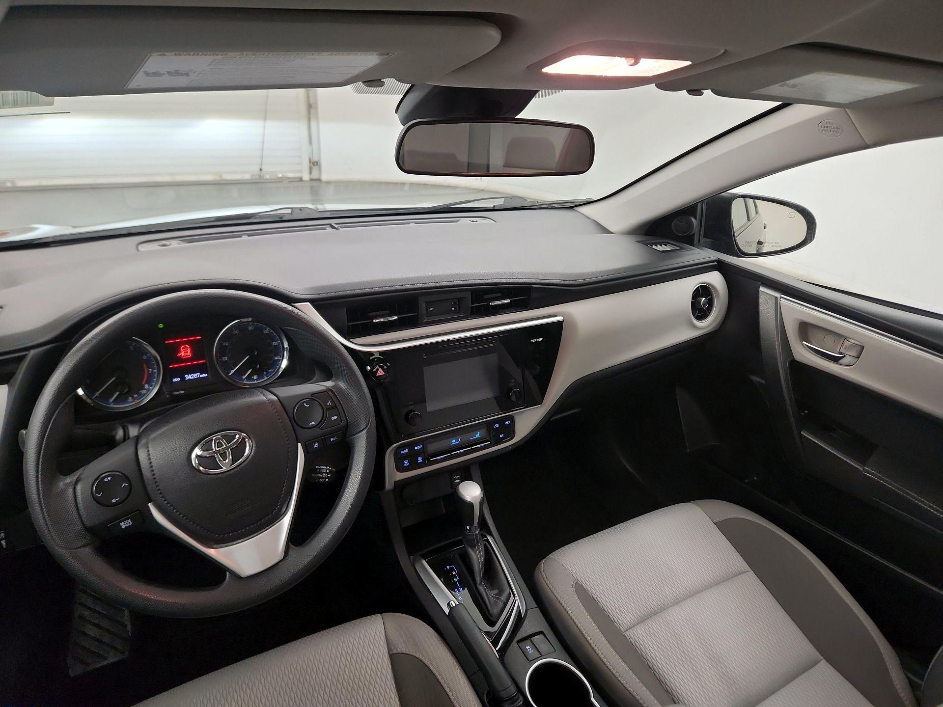 Thumbnail: 2017 Toyota Corolla - 9
