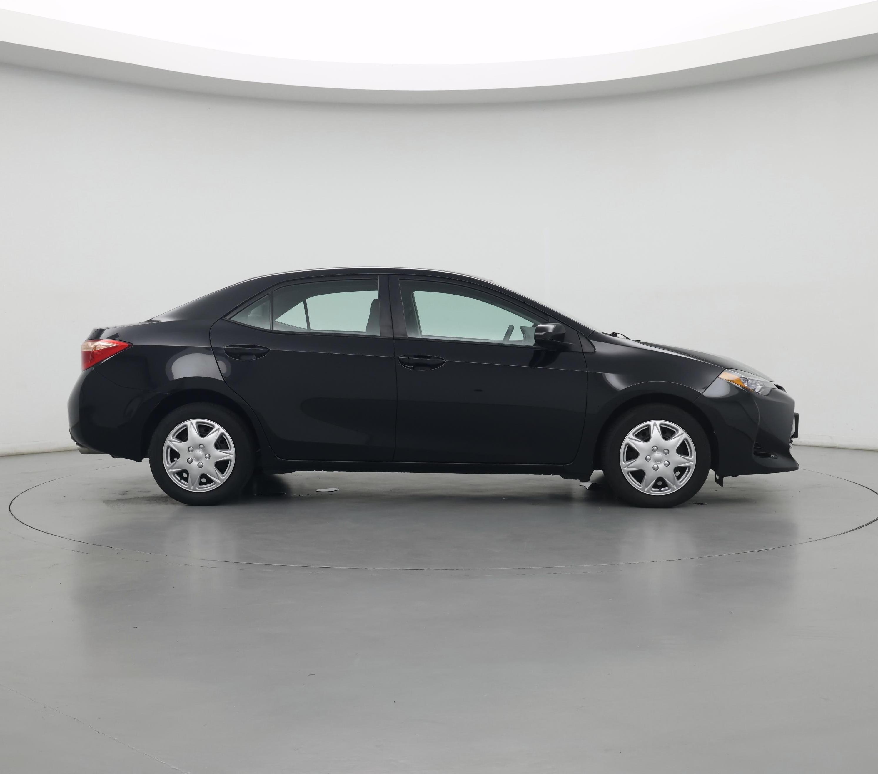 Thumbnail: 2017 Toyota Corolla - 7