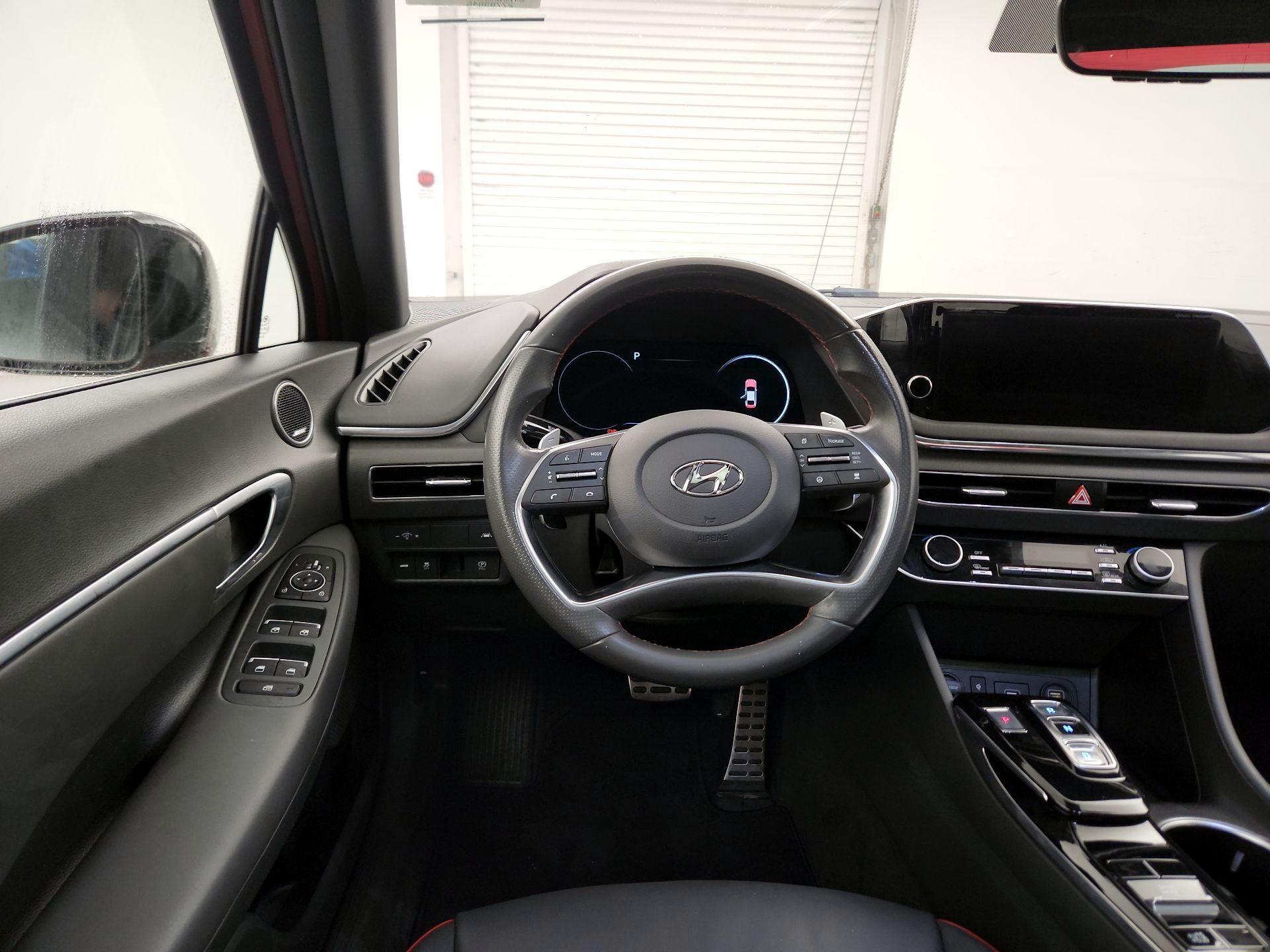 Thumbnail: 2020 Hyundai Sonata - 10