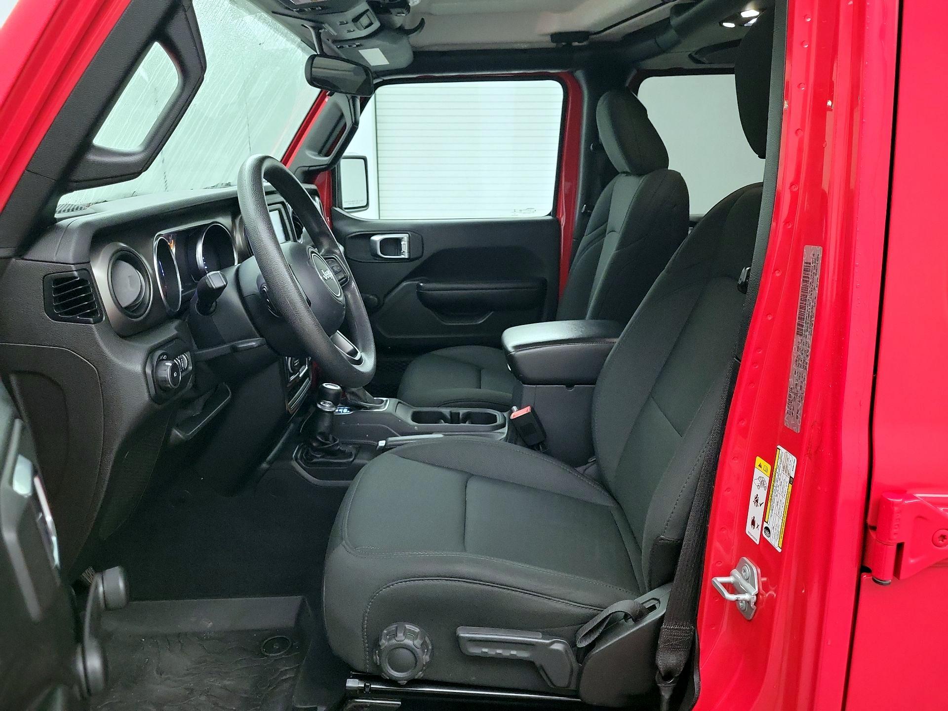 Thumbnail: 2019 Jeep Wrangler - 11