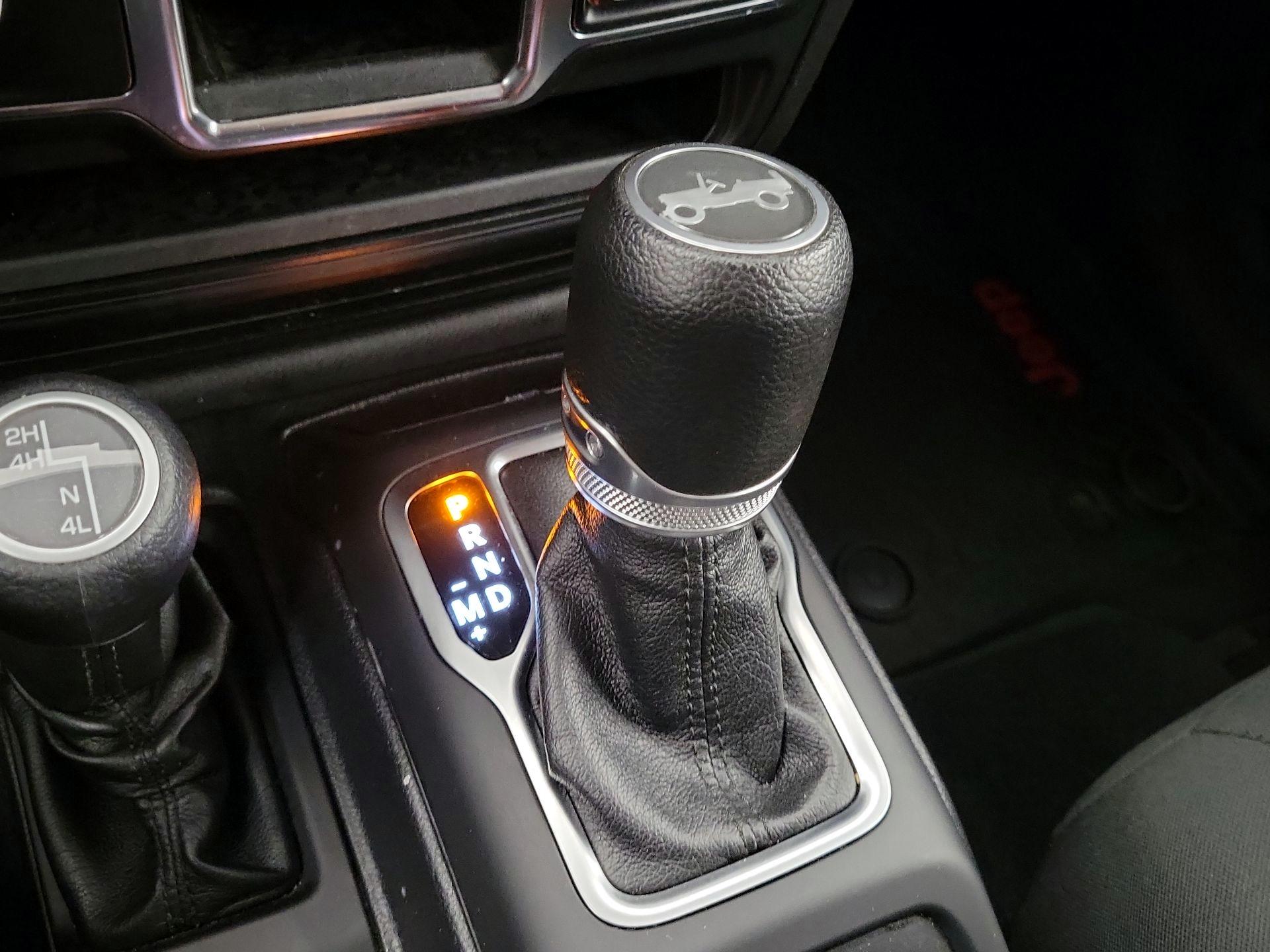 Thumbnail: 2019 Jeep Wrangler - 17