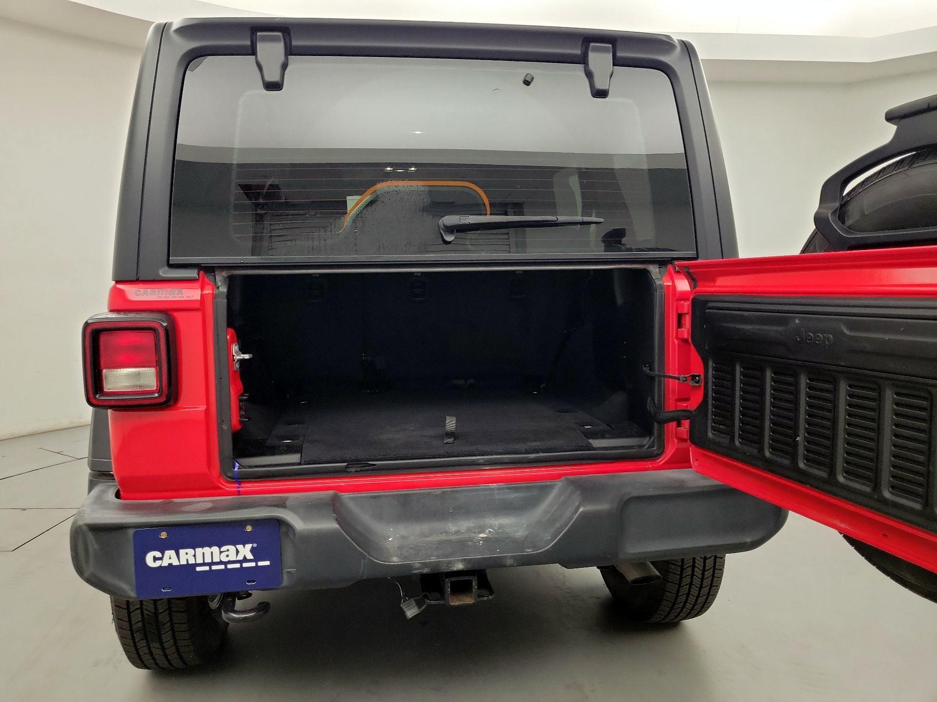 Thumbnail: 2019 Jeep Wrangler - 20