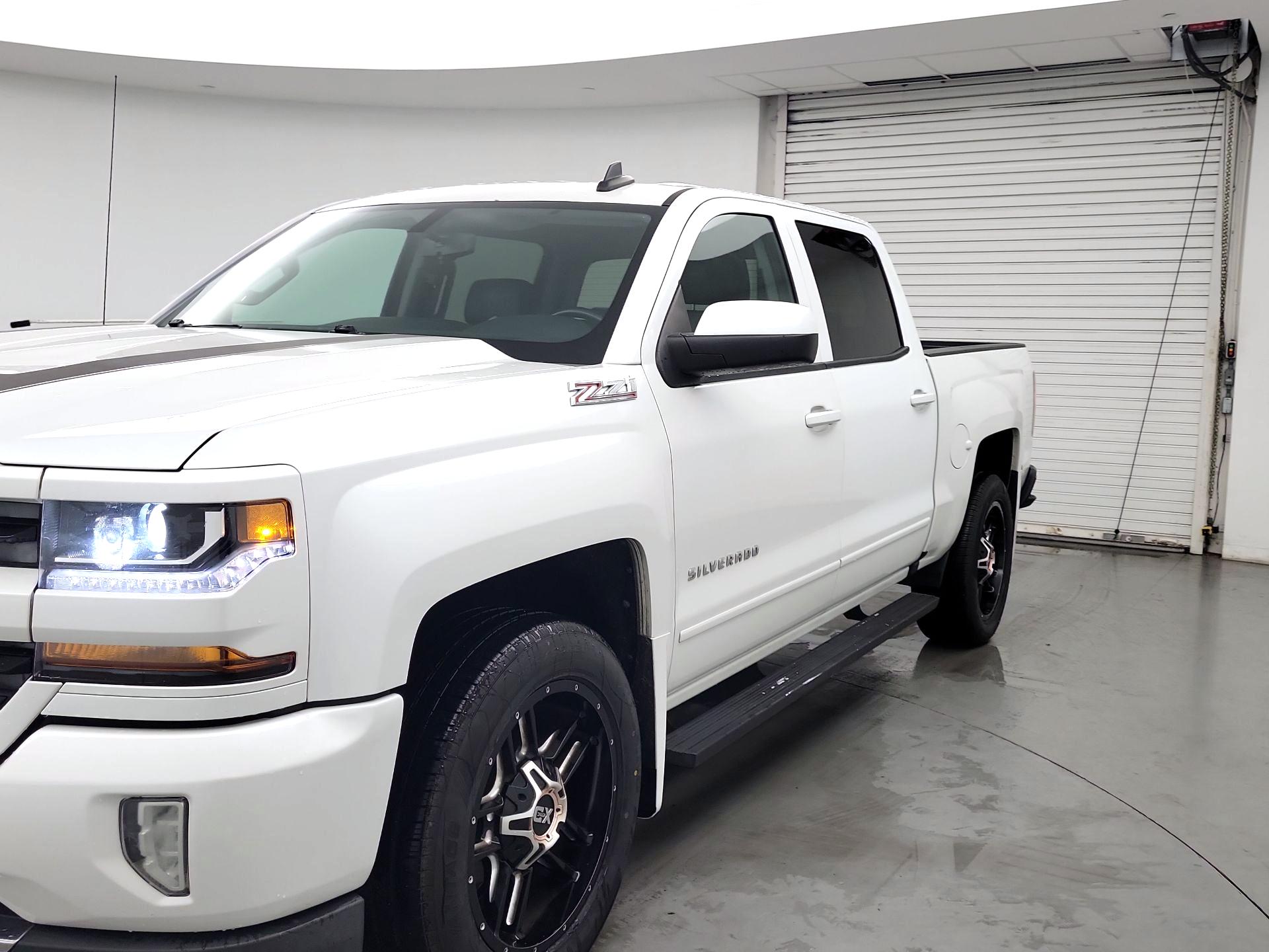 Thumbnail: 2016 Chevrolet Silverado 1500 - 3