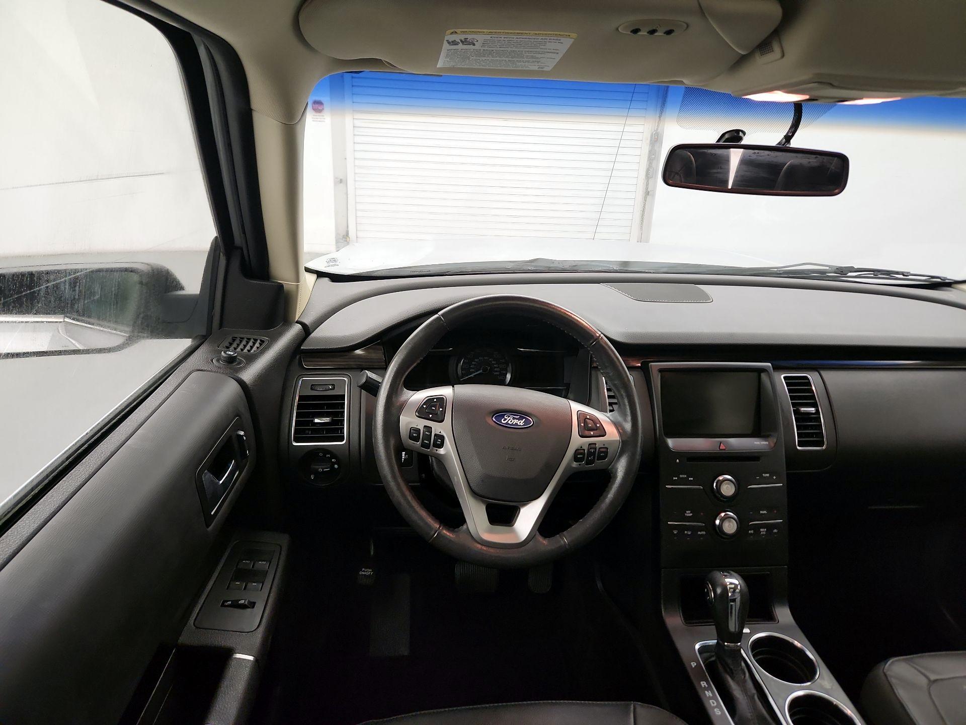 Thumbnail: 2015 Ford Flex - 10