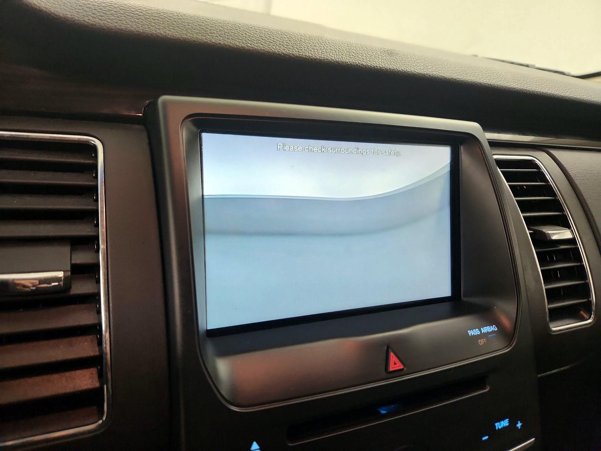 Thumbnail: 2015 Ford Flex - 14
