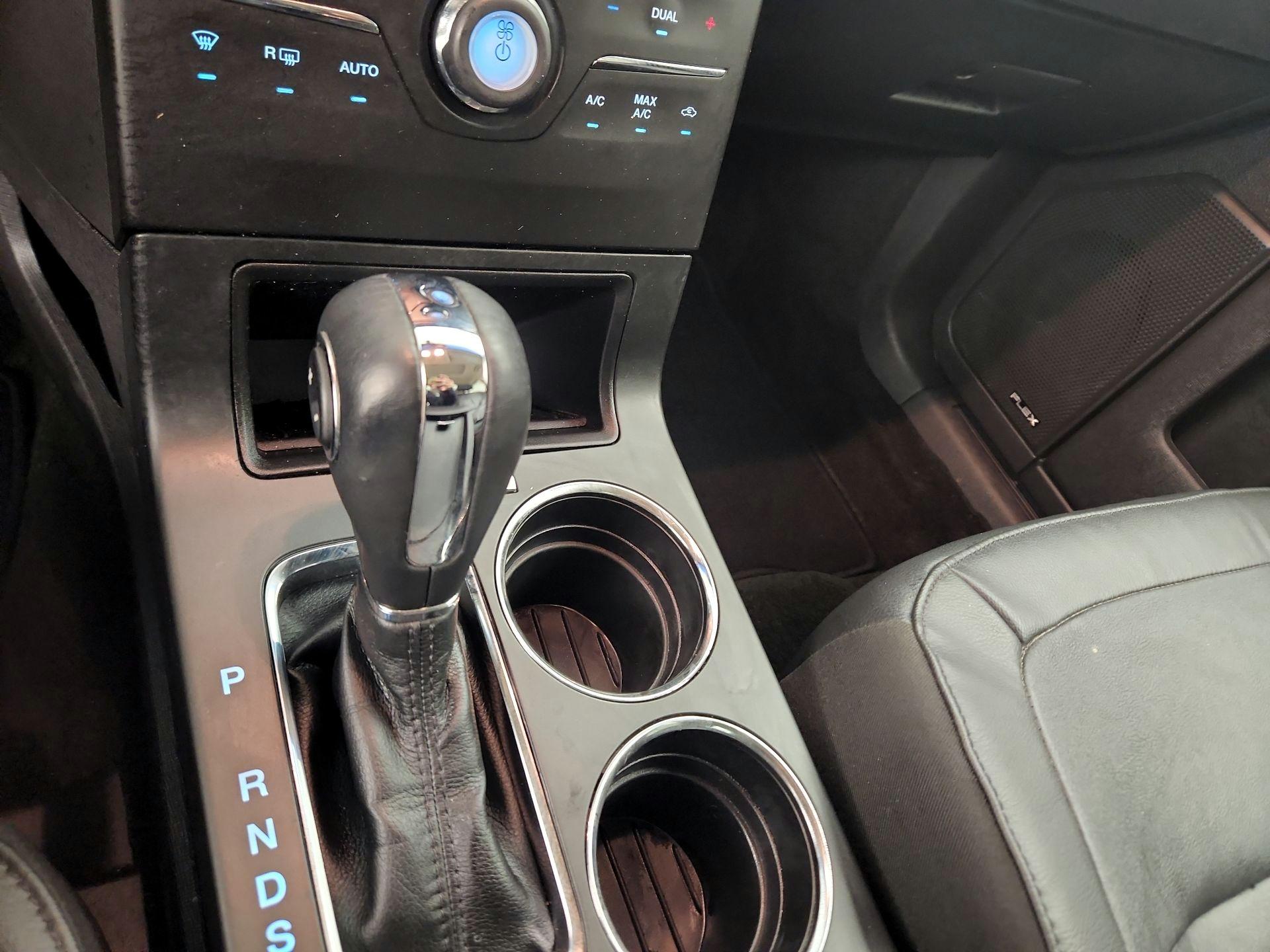 Thumbnail: 2015 Ford Flex - 17