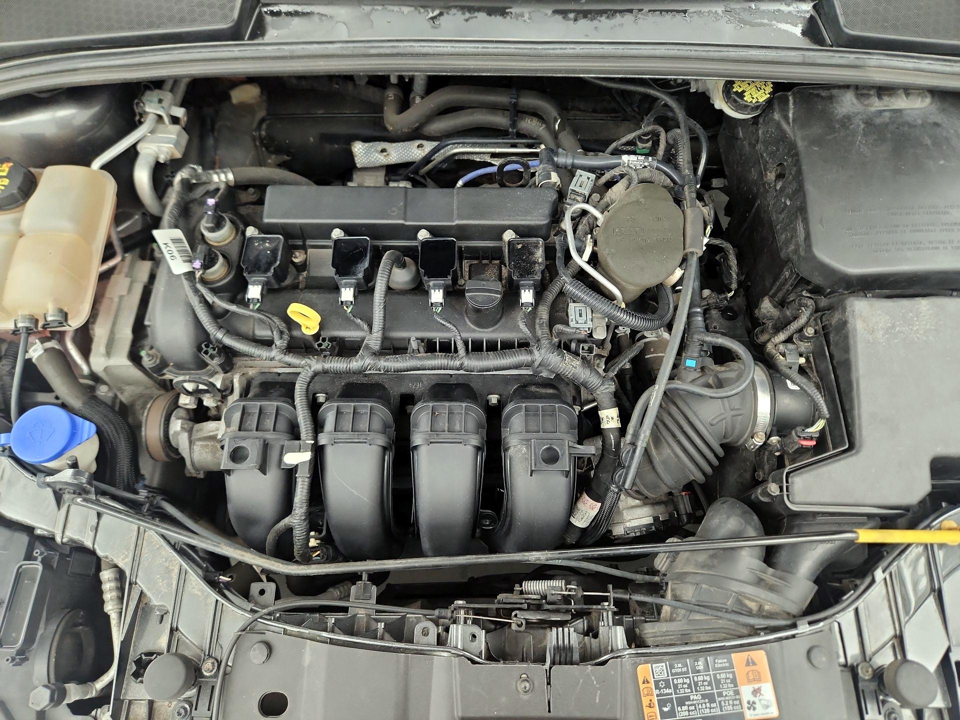 Thumbnail: 2015 Ford Focus - 18