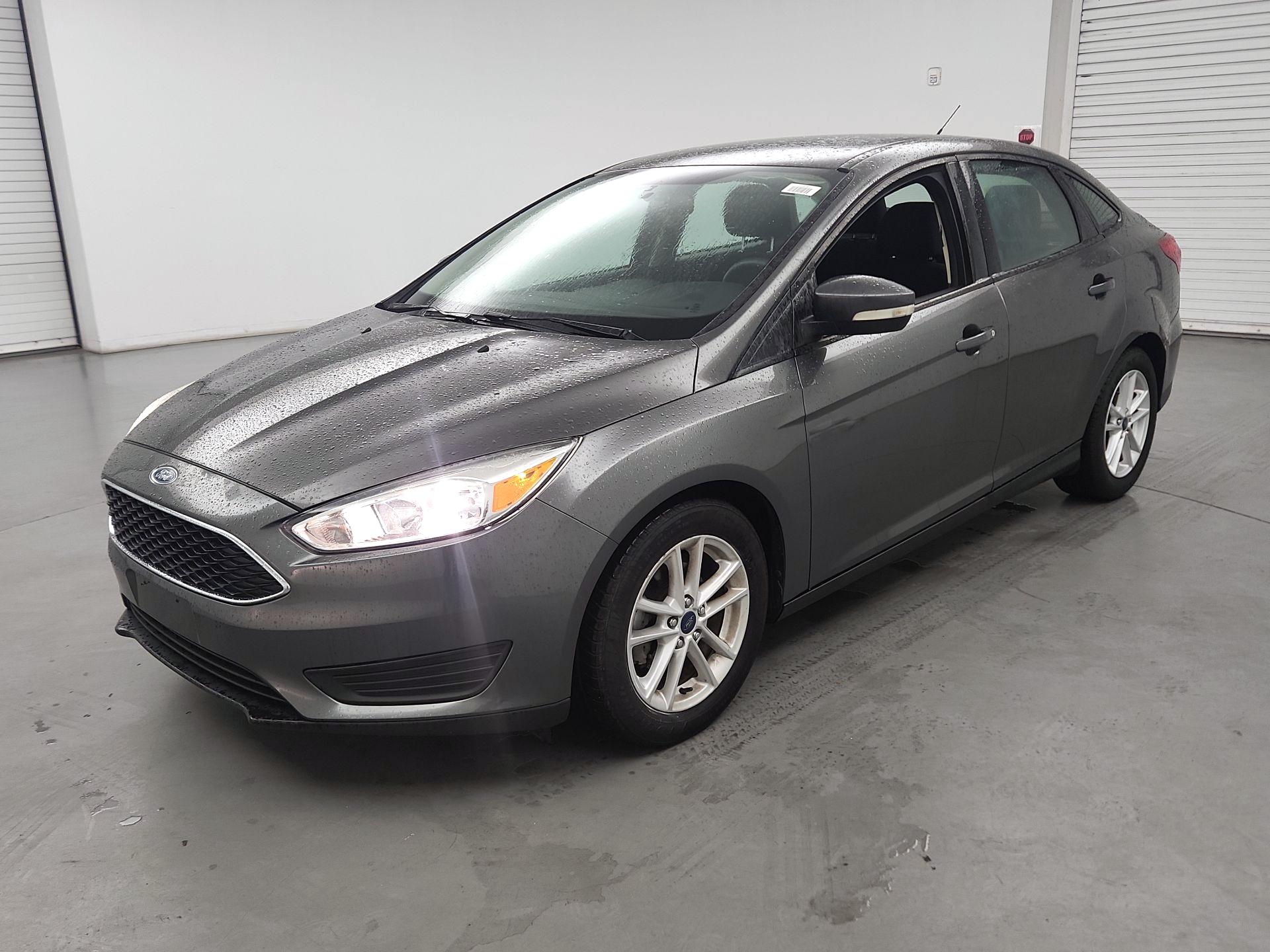 Thumbnail: 2015 Ford Focus - 3