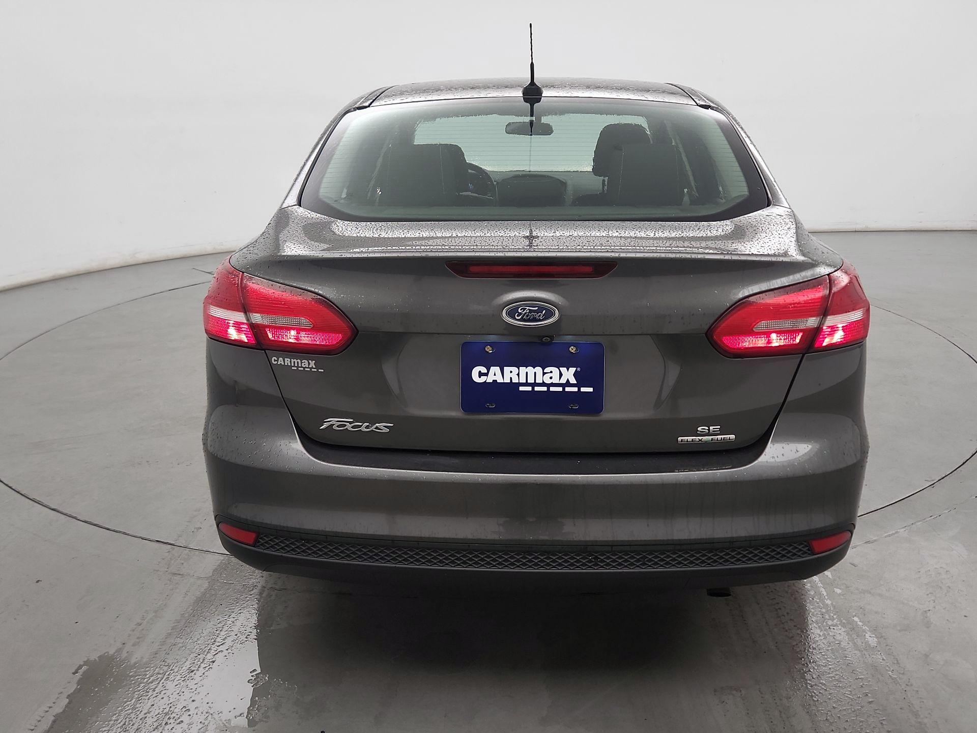 Thumbnail: 2015 Ford Focus - 6