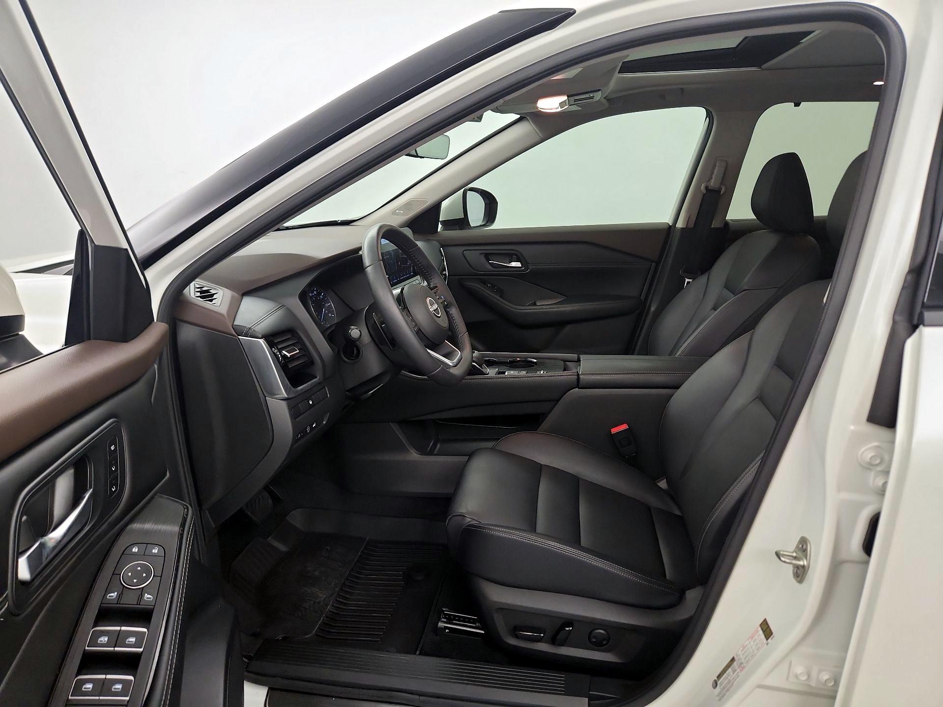 Thumbnail: 2023 Nissan Rogue - 11