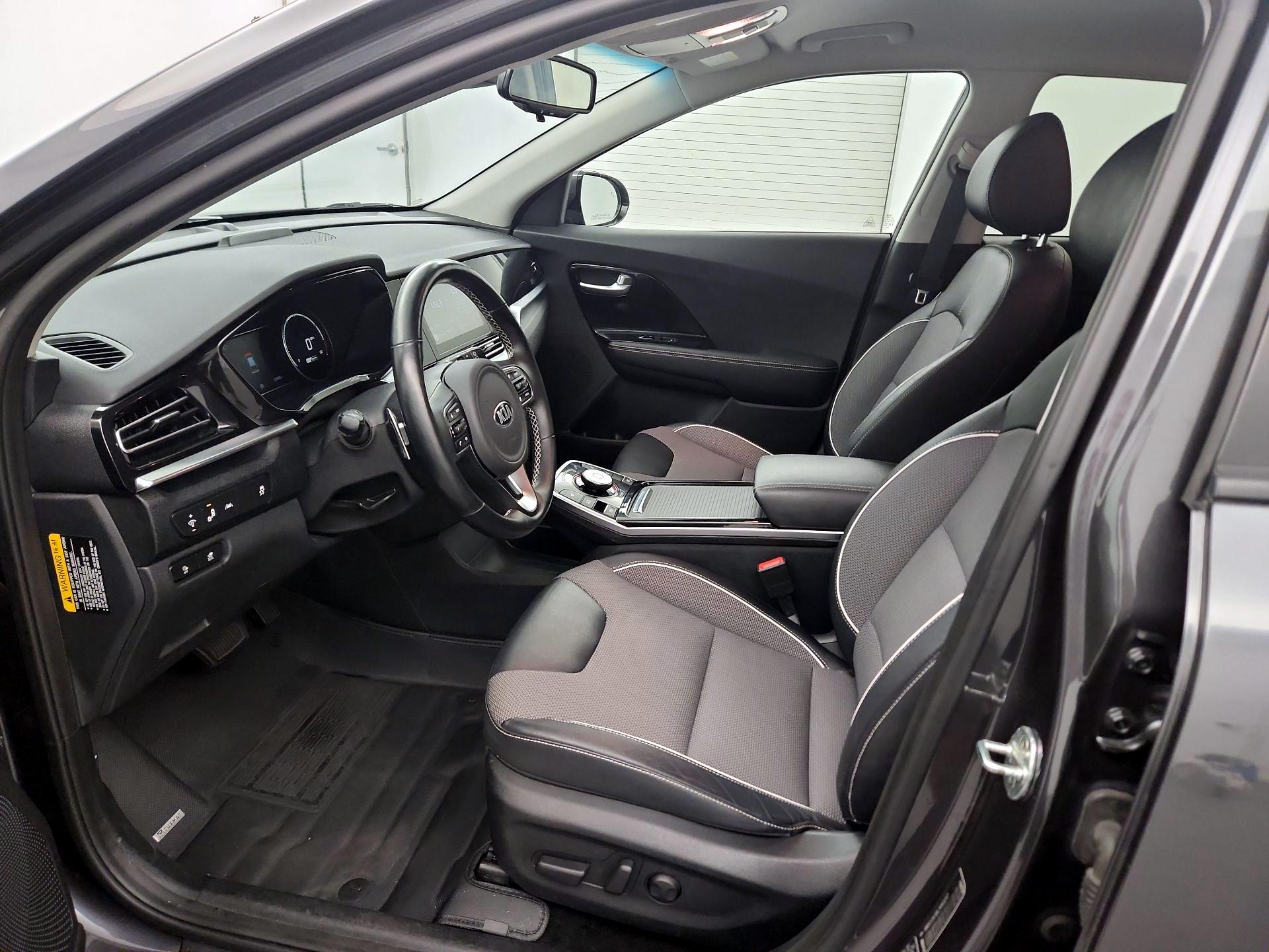 Thumbnail: 2020 Kia Niro - 11