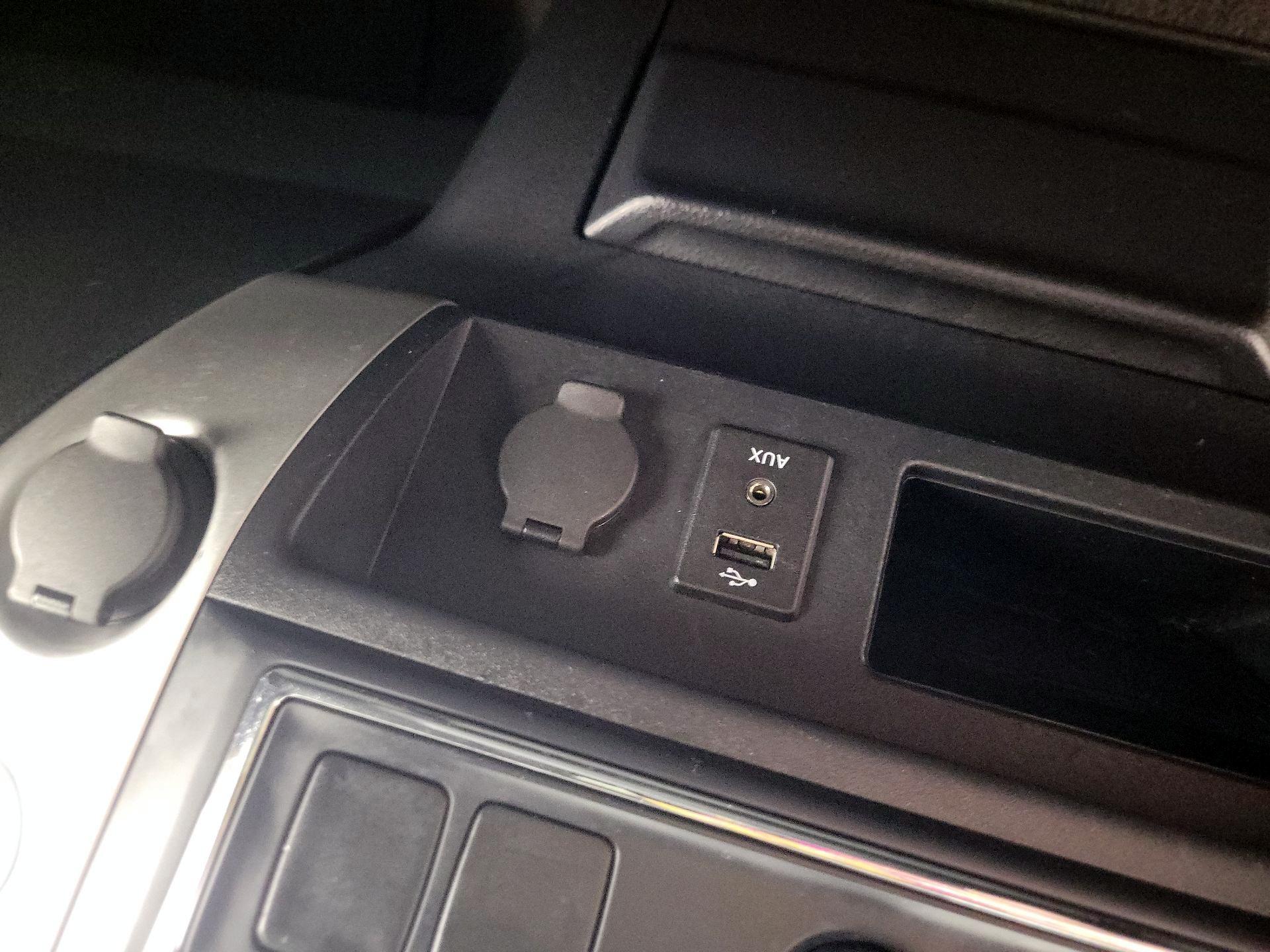 Thumbnail: 2017 Nissan Titan - 15