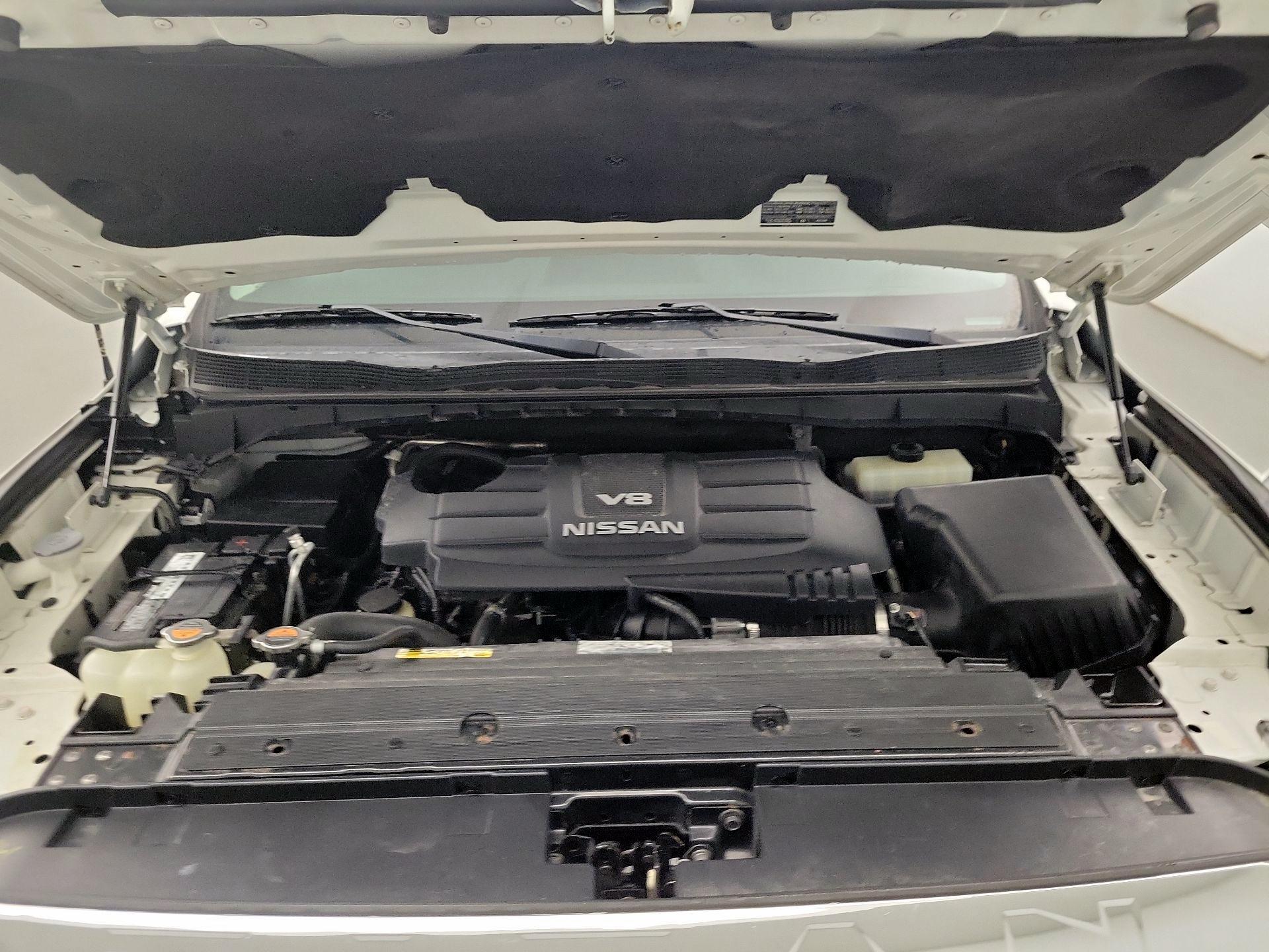 Thumbnail: 2017 Nissan Titan - 18