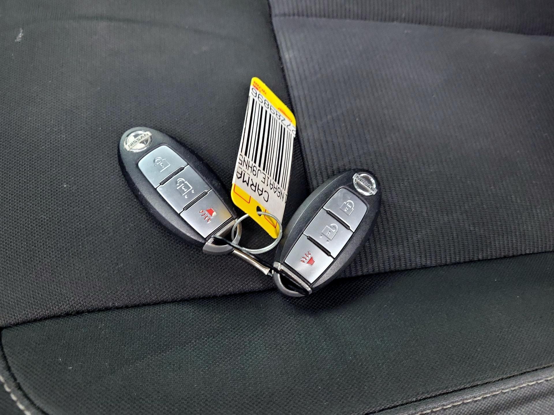 Thumbnail: 2017 Nissan Titan - 19