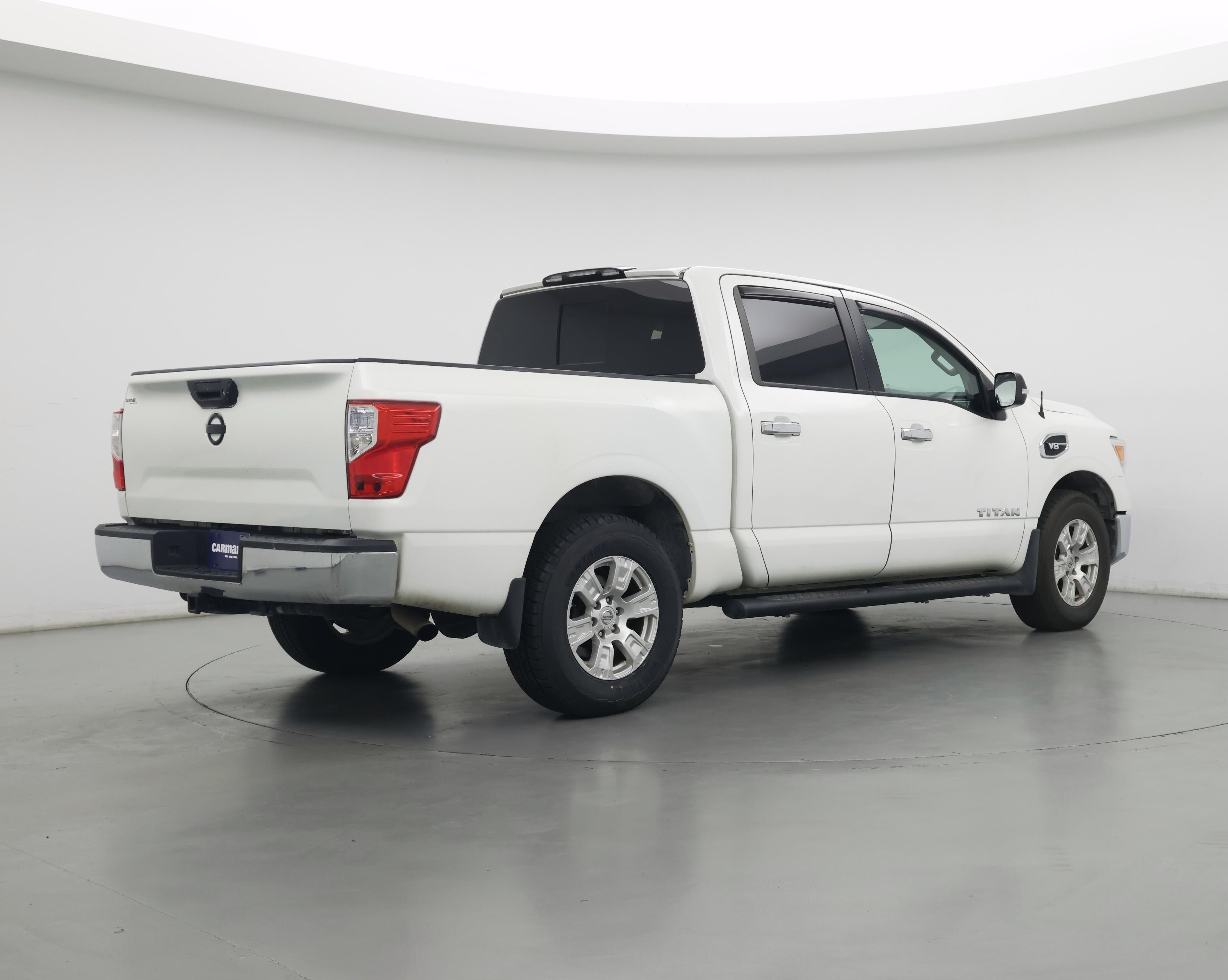 Thumbnail: 2017 Nissan Titan - 4