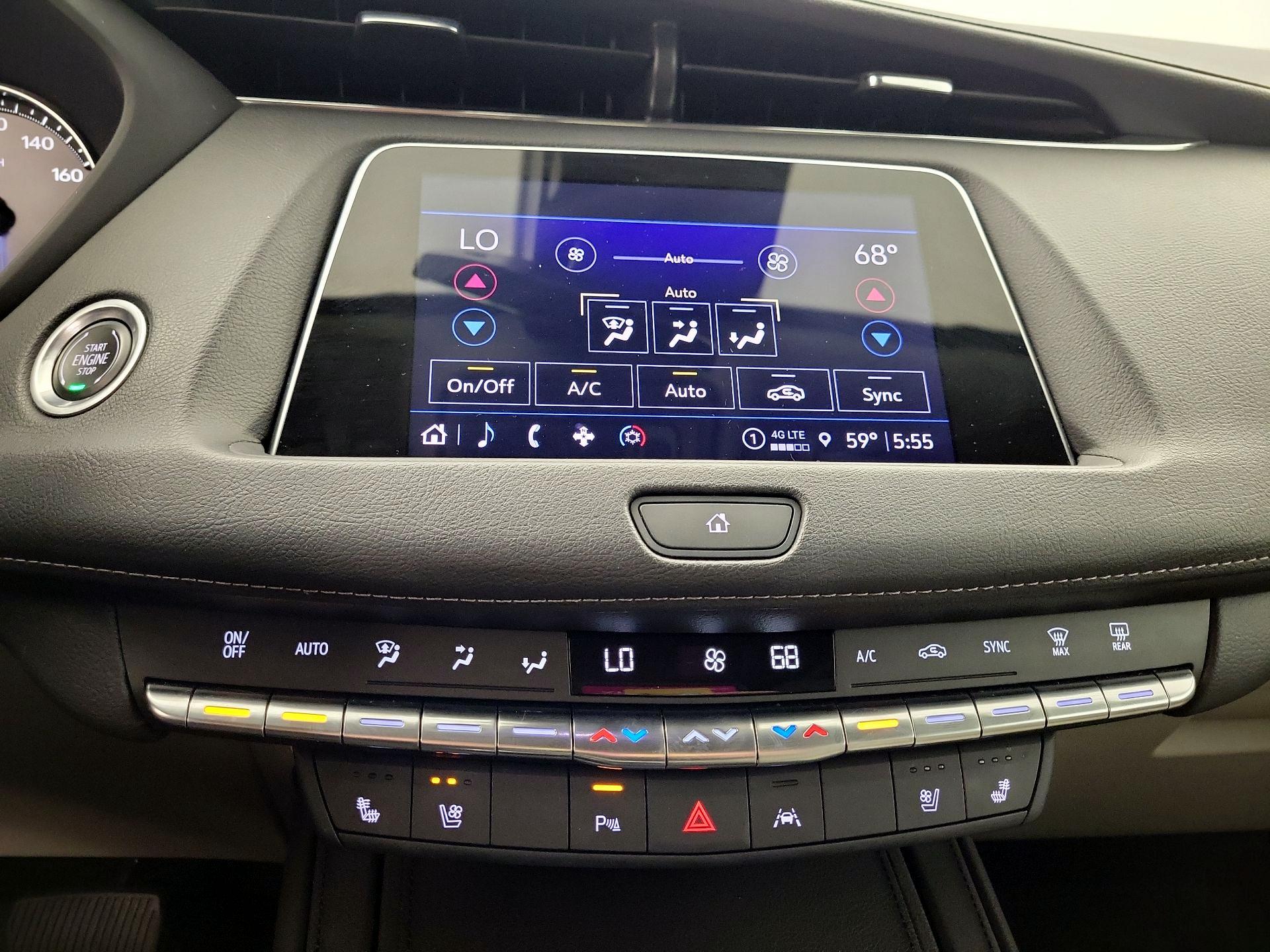 Thumbnail: 2023 Cadillac XT4 - 16