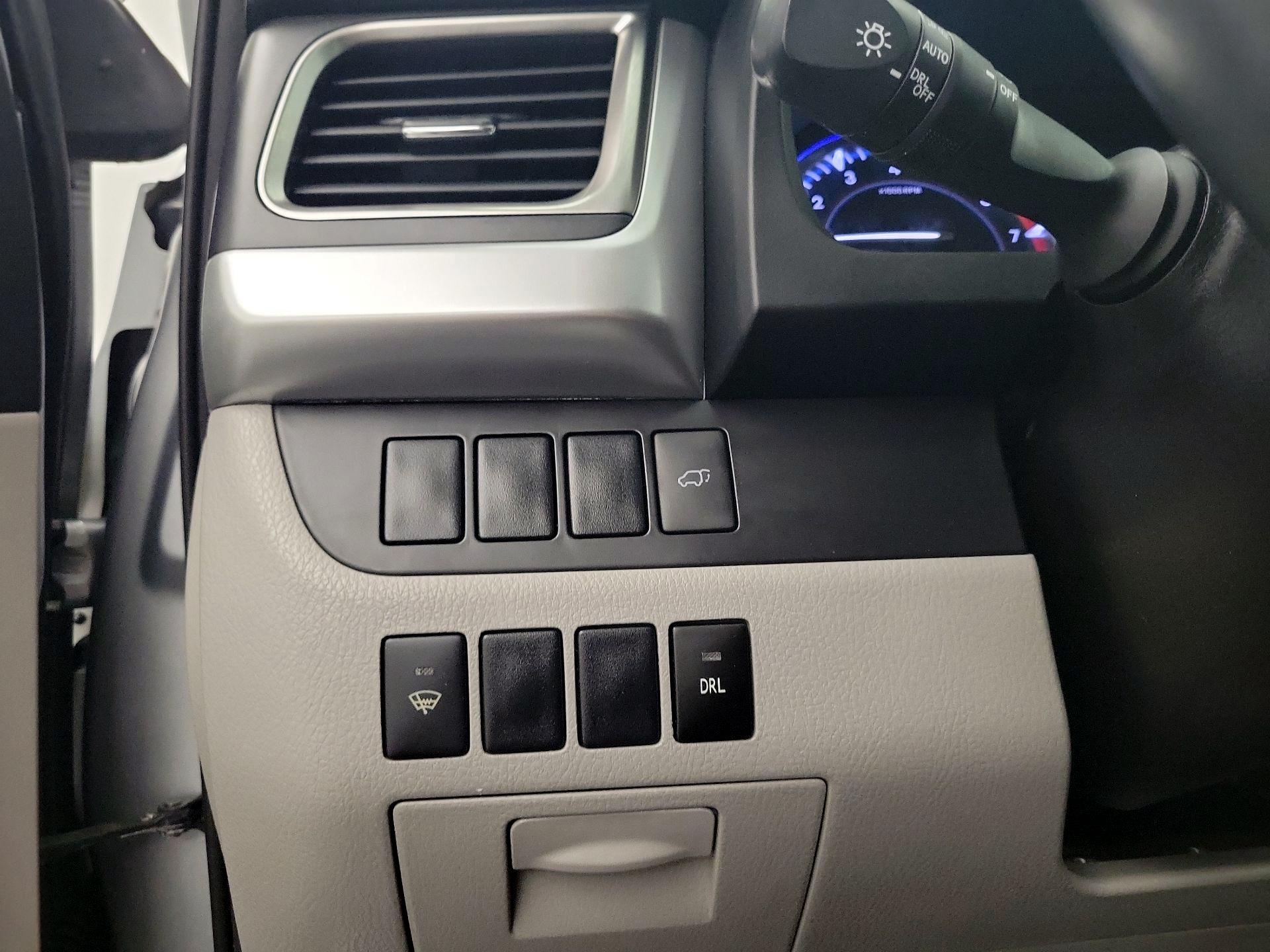 Thumbnail: 2016 Toyota Highlander - 13