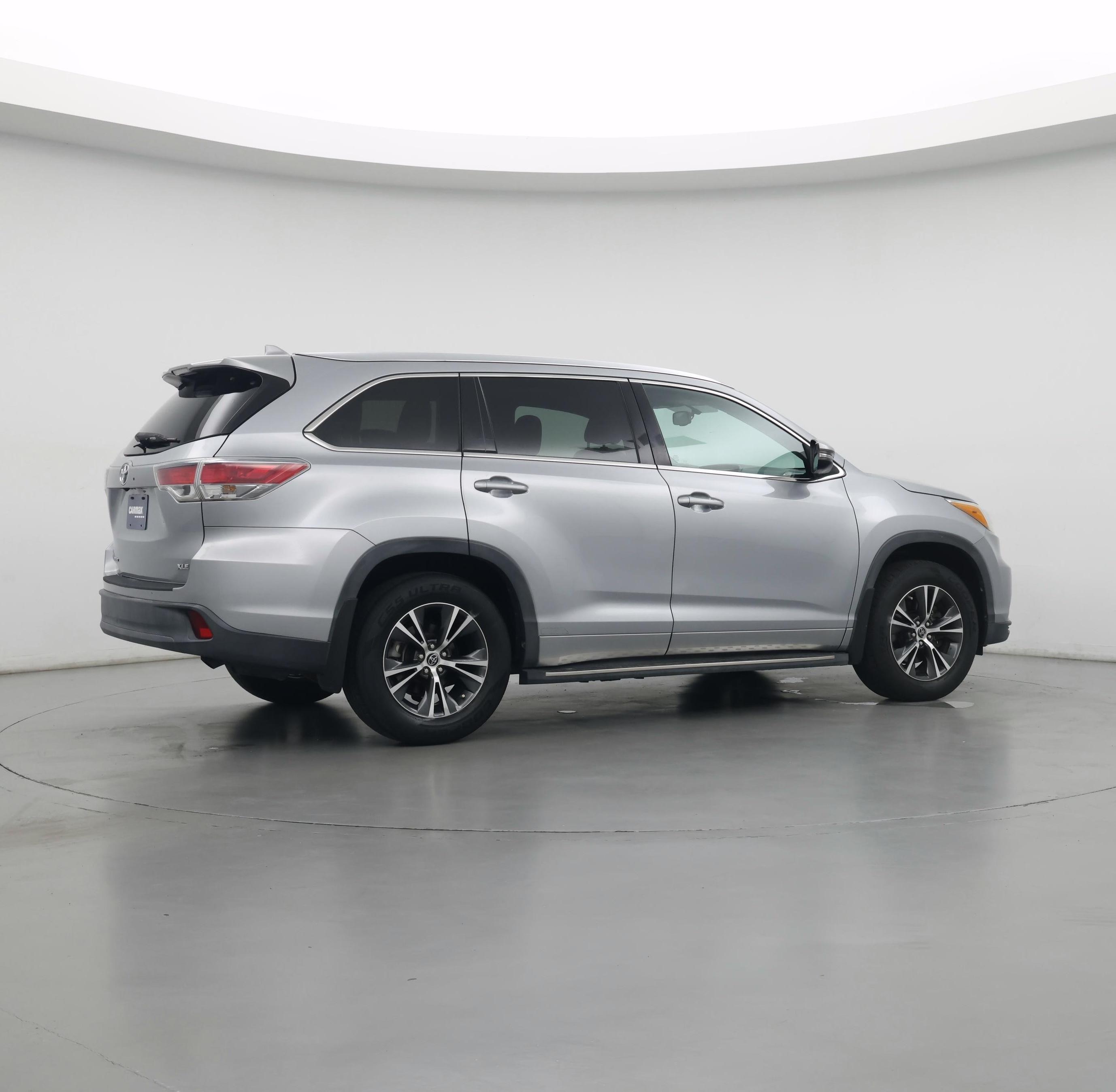 Thumbnail: 2016 Toyota Highlander - 2
