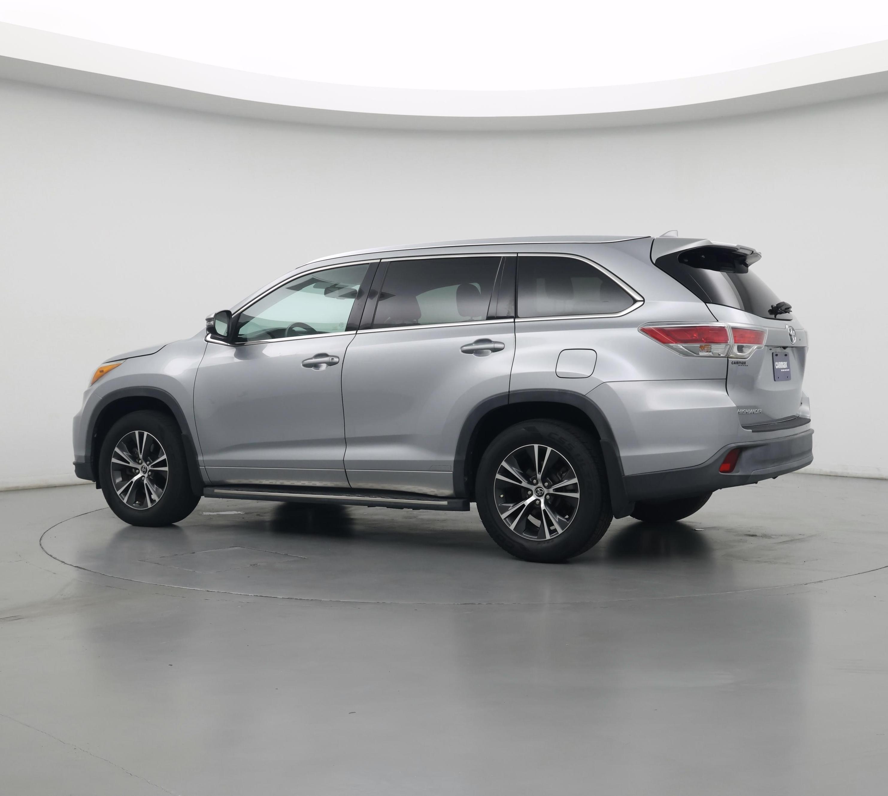 Thumbnail: 2016 Toyota Highlander - 4