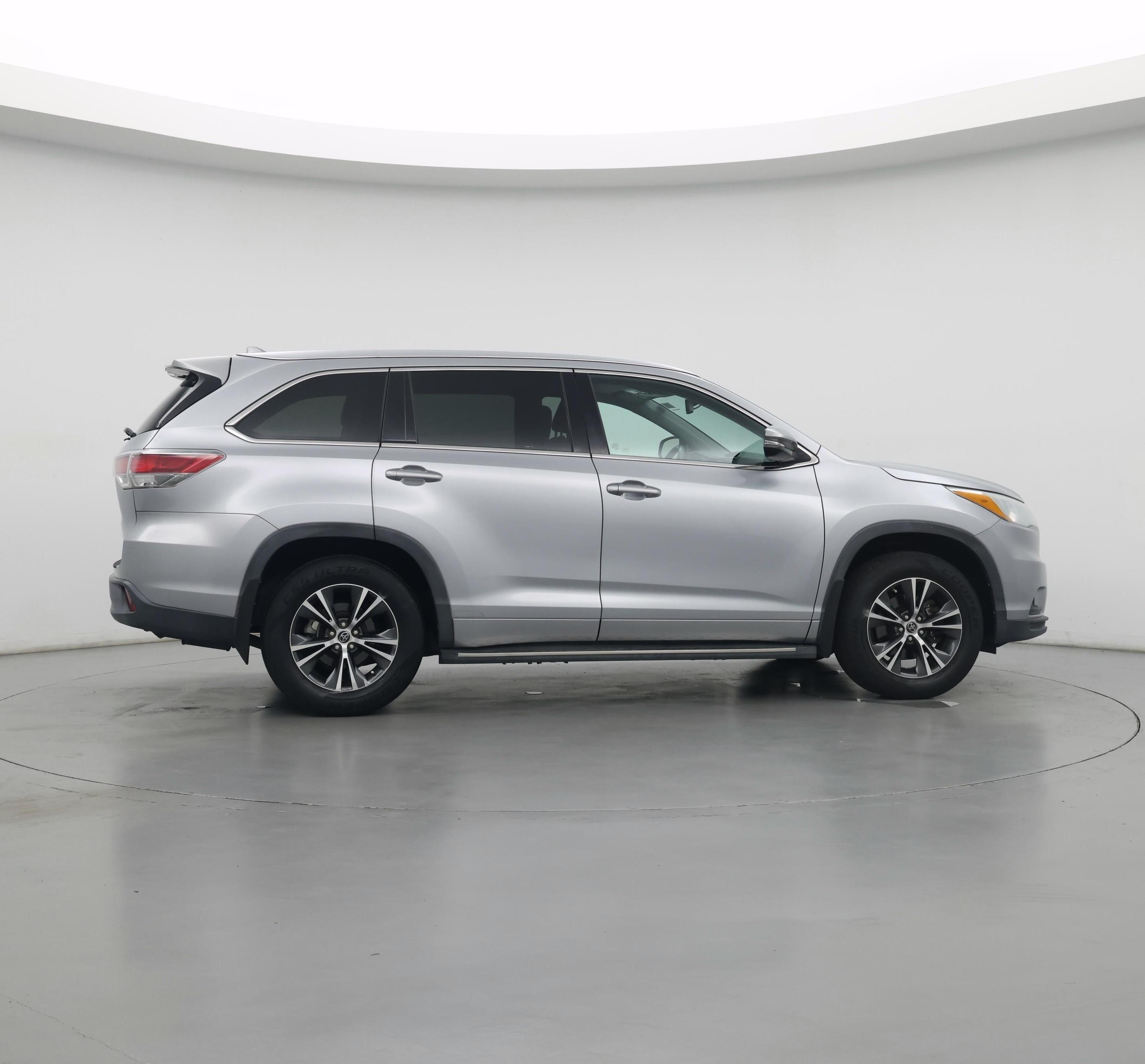 Thumbnail: 2016 Toyota Highlander - 6