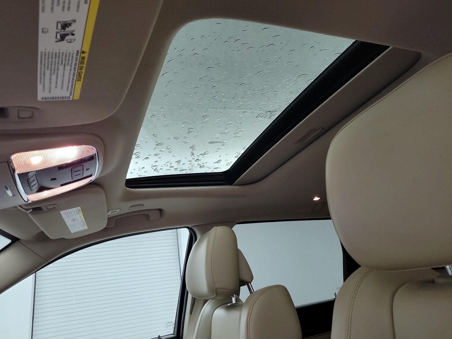 Thumbnail: 2020 Jeep Grand Cherokee - 20