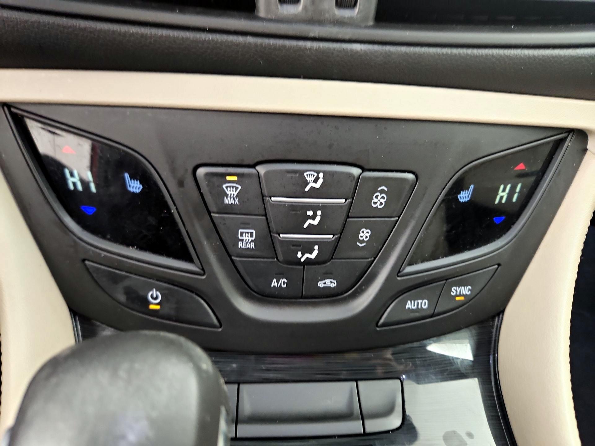 Thumbnail: 2017 Buick Envision - 16