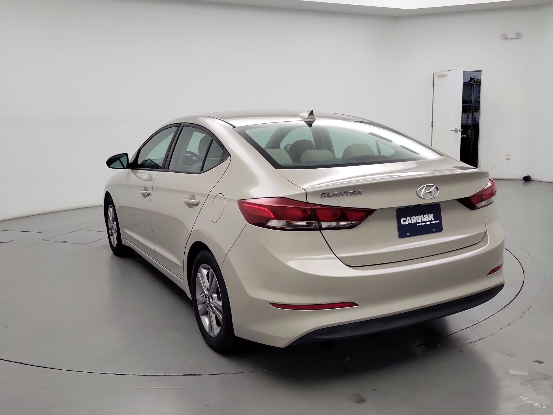Thumbnail: 2017 Hyundai Elantra - 7