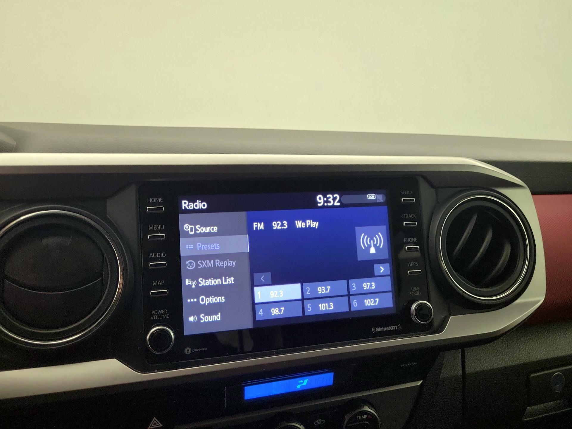 Thumbnail: 2023 Toyota Tacoma - 15