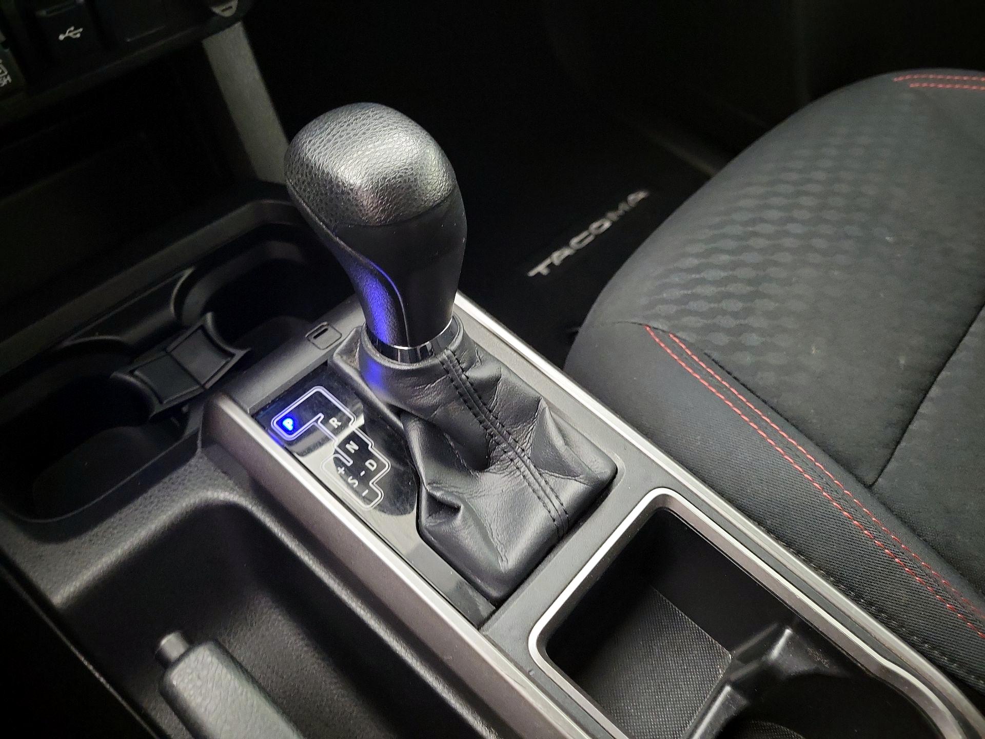 Thumbnail: 2023 Toyota Tacoma - 17