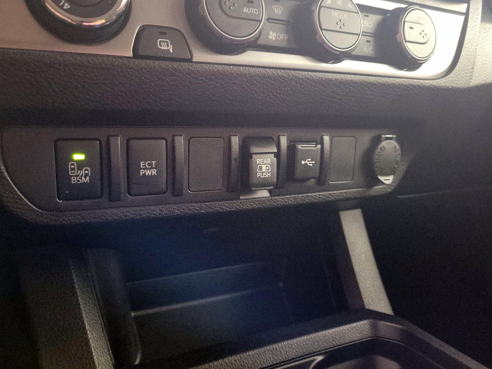 Thumbnail: 2023 Toyota Tacoma - 18