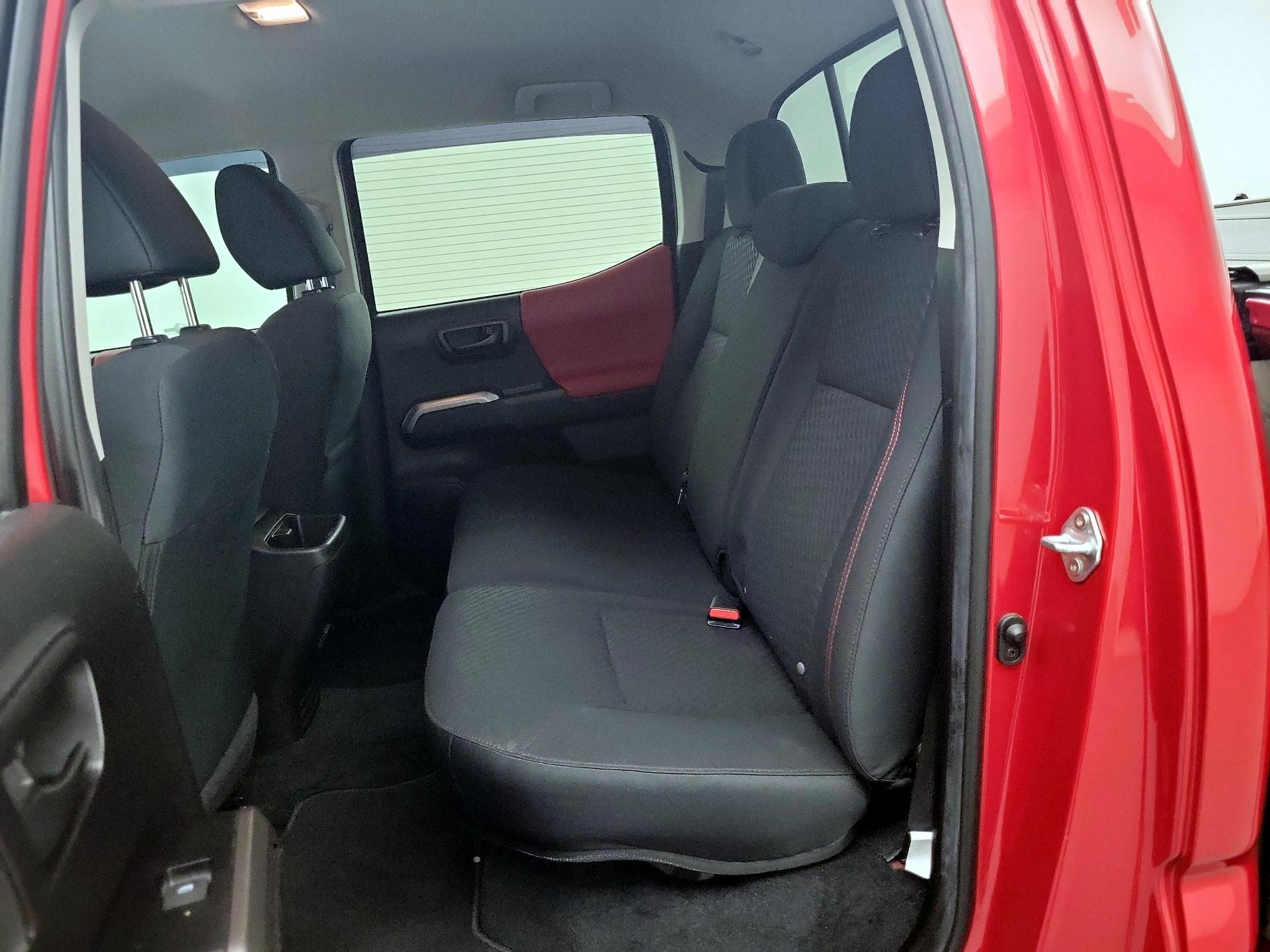 Thumbnail: 2023 Toyota Tacoma - 19