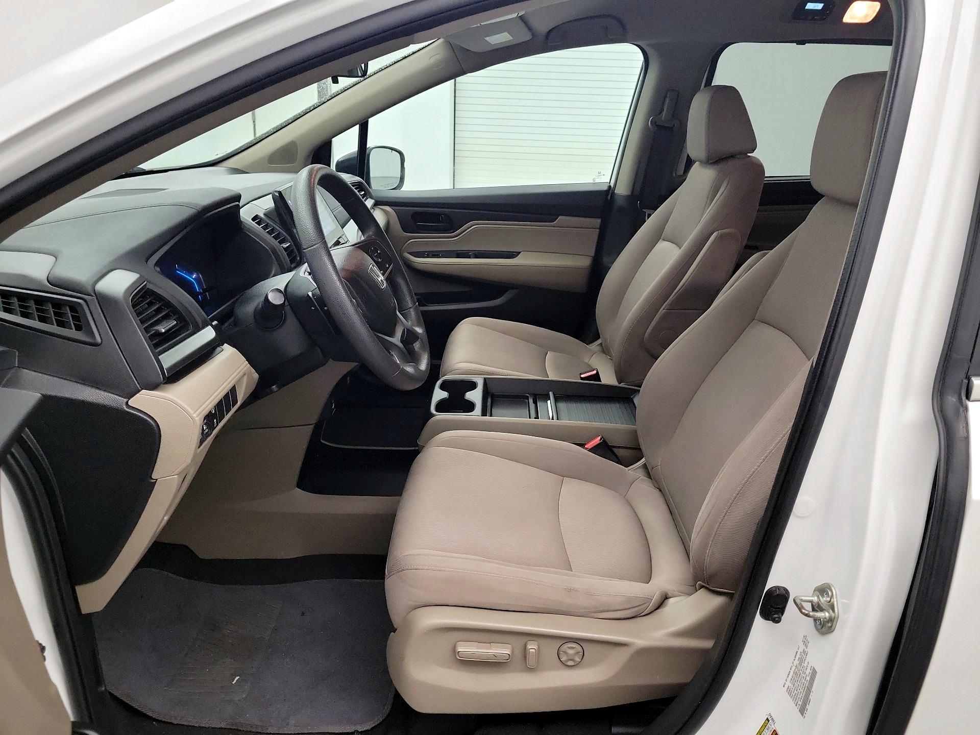 Thumbnail: 2021 Honda Odyssey - 11