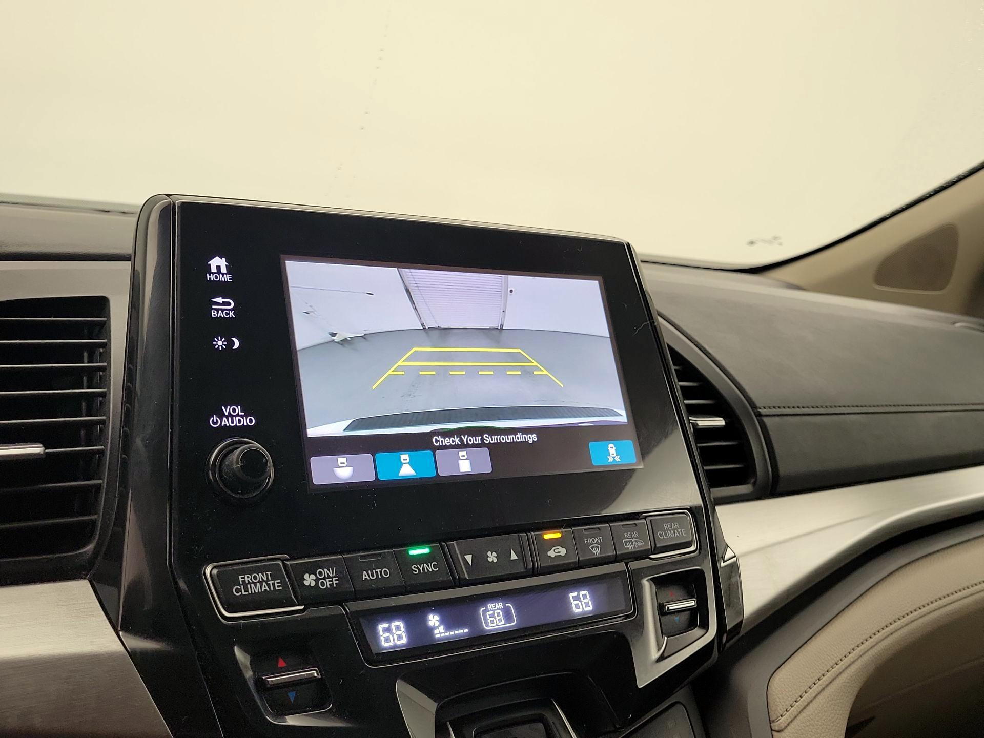 Thumbnail: 2021 Honda Odyssey - 14