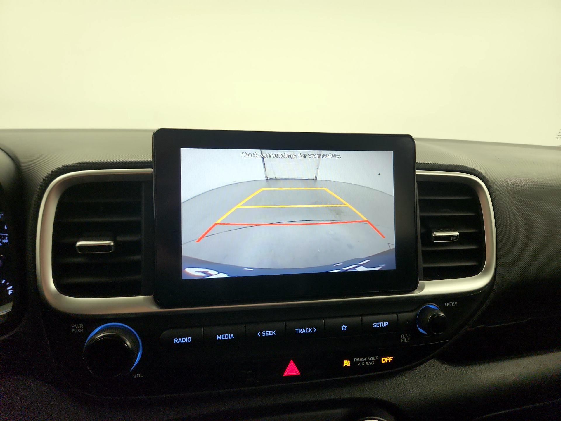 Thumbnail: 2021 Hyundai Venue - 12