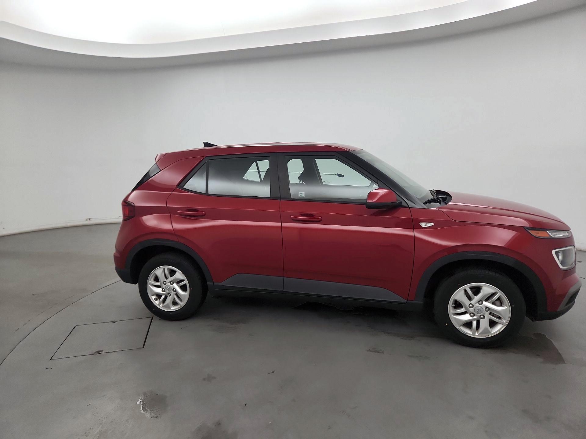 Thumbnail: 2021 Hyundai Venue - 4