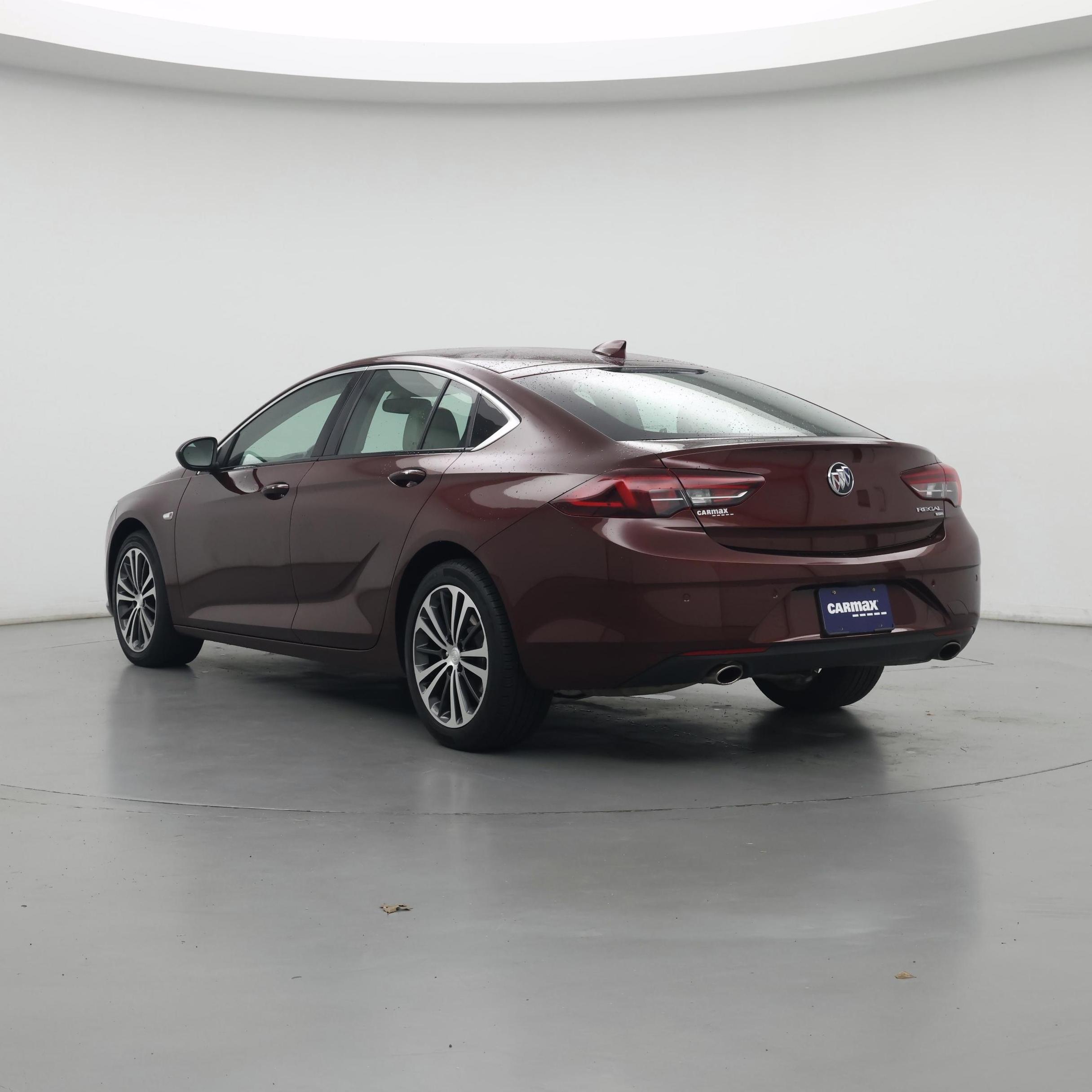 Thumbnail: 2019 Buick Regal - 2