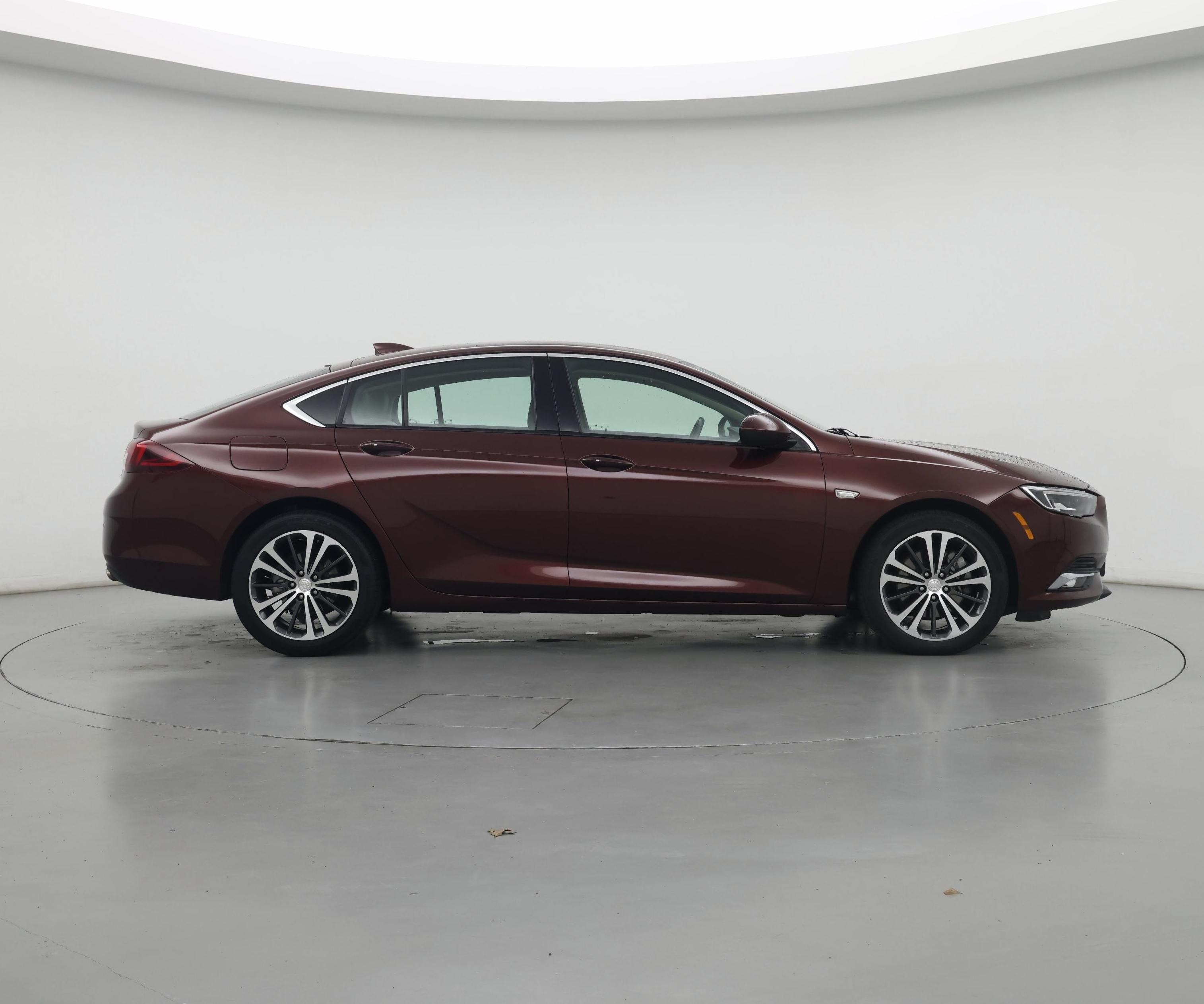 Thumbnail: 2019 Buick Regal - 7