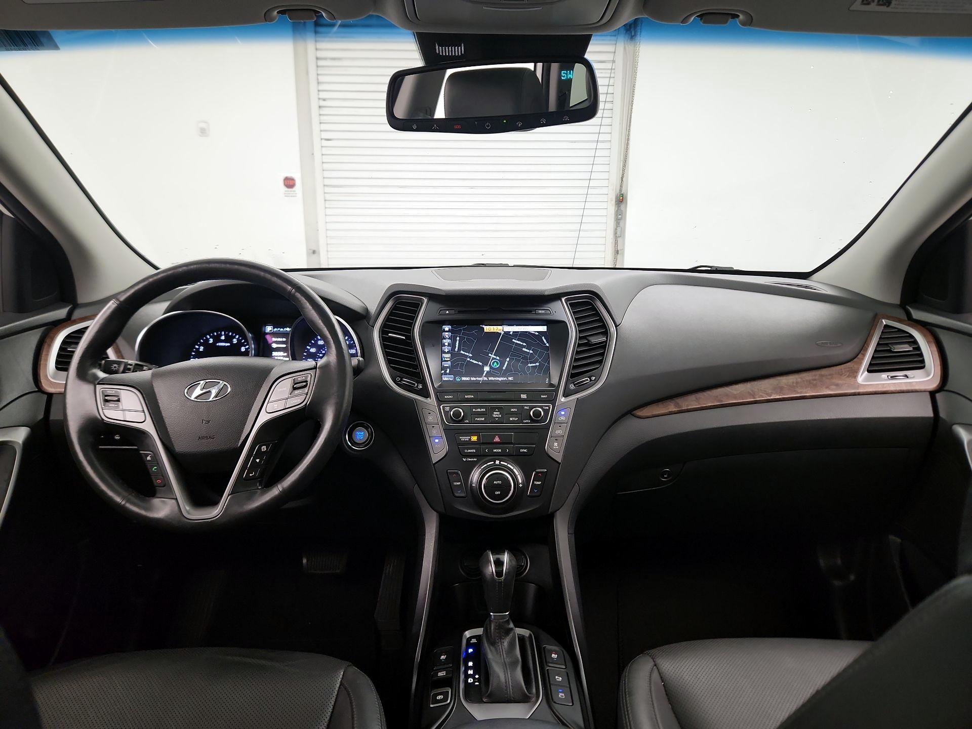 Thumbnail: 2017 Hyundai Santa Fe - 9