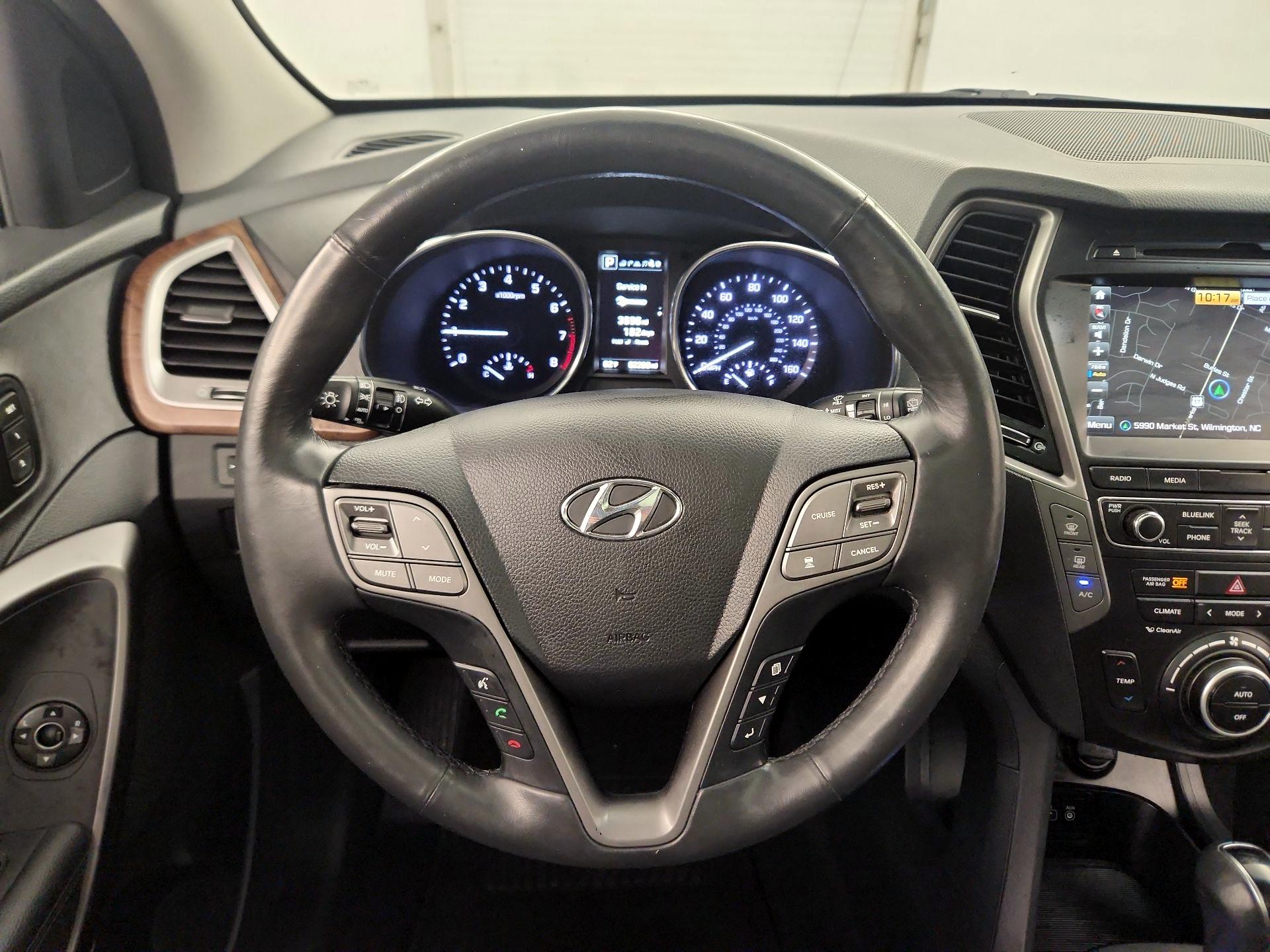 Thumbnail: 2017 Hyundai Santa Fe - 10