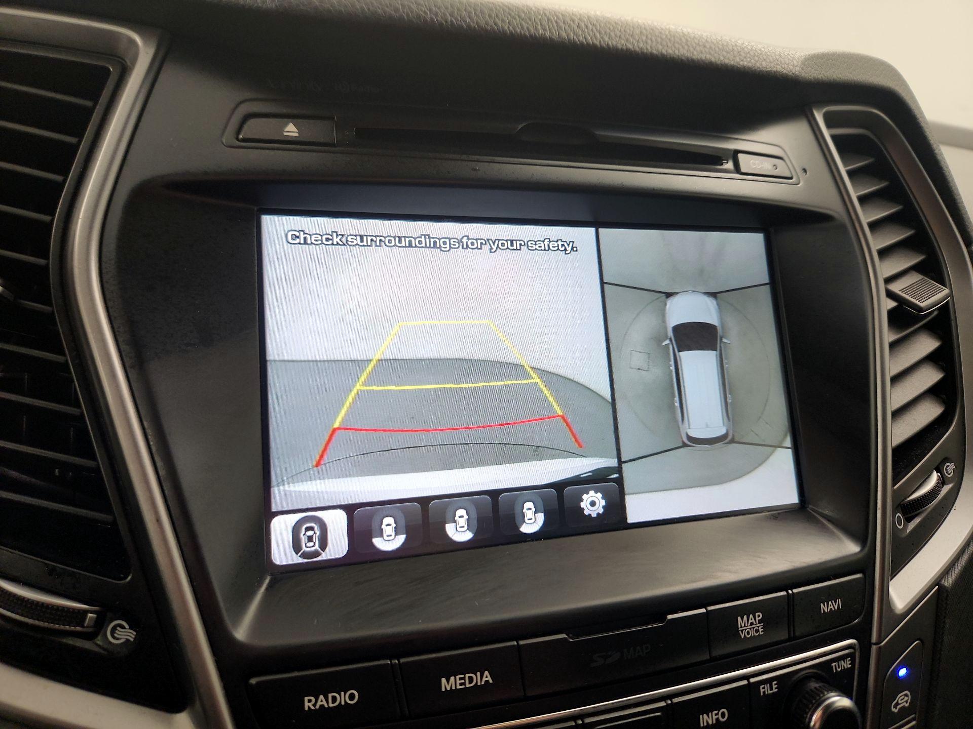 Thumbnail: 2017 Hyundai Santa Fe - 15