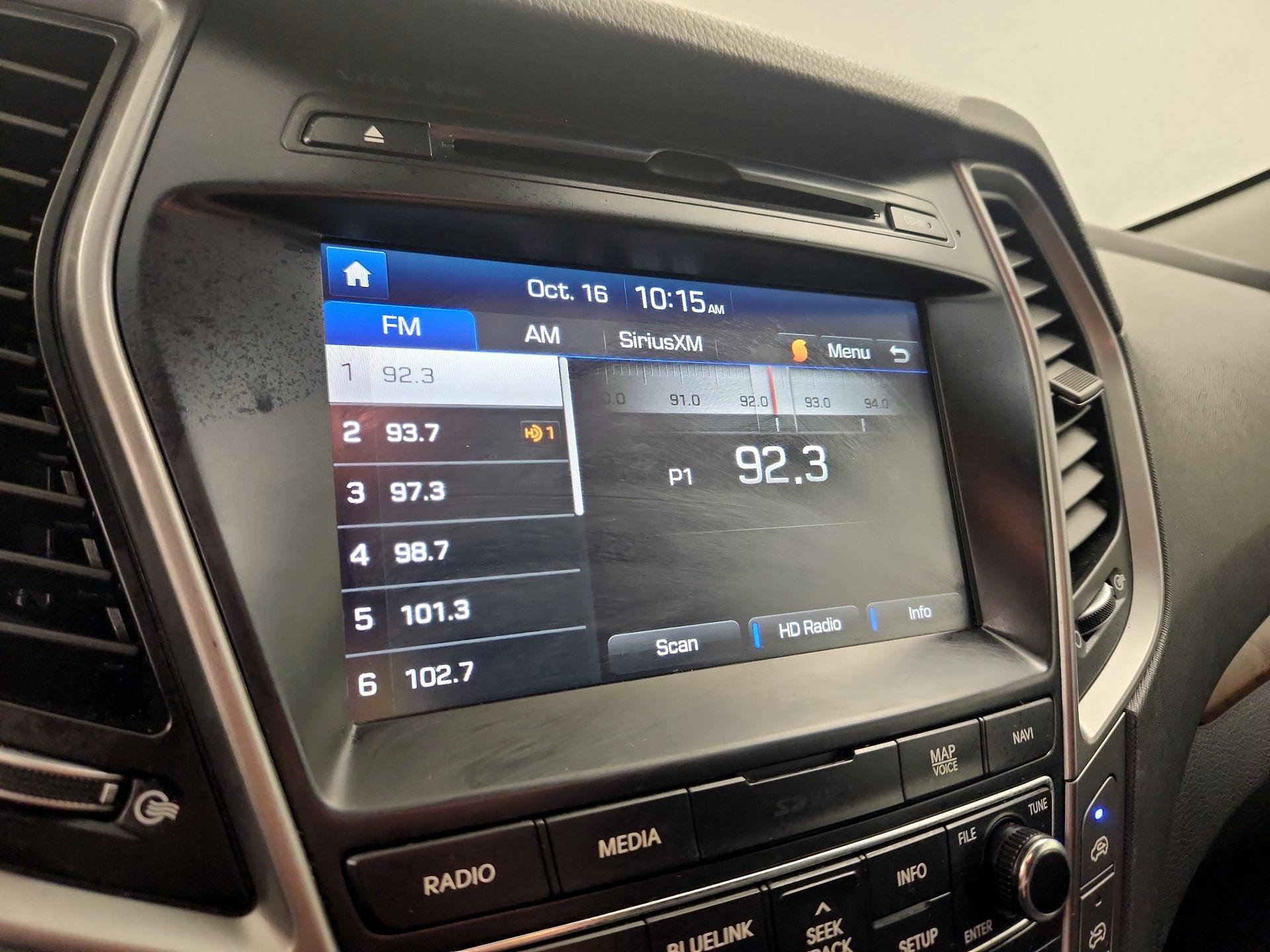 Thumbnail: 2017 Hyundai Santa Fe - 16