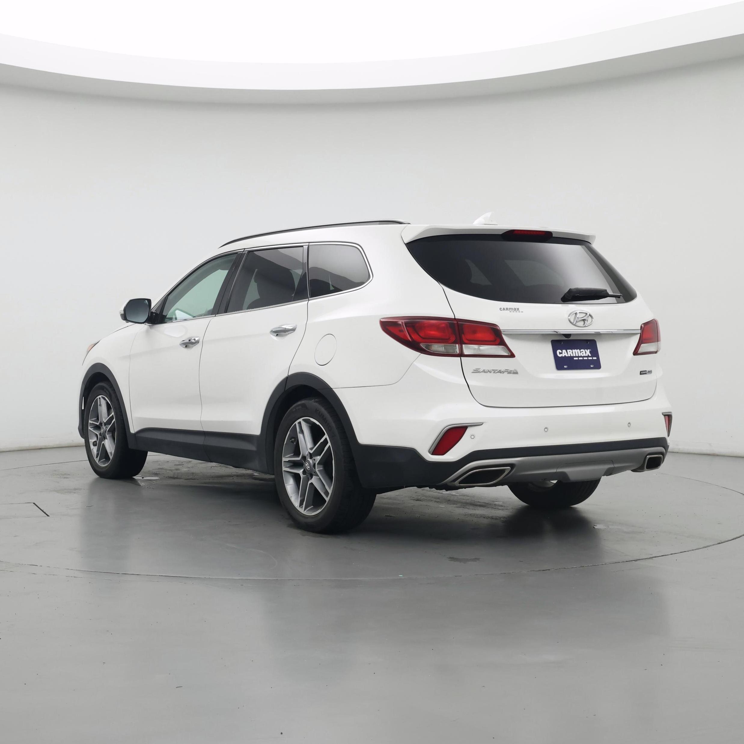 Thumbnail: 2017 Hyundai Santa Fe - 2