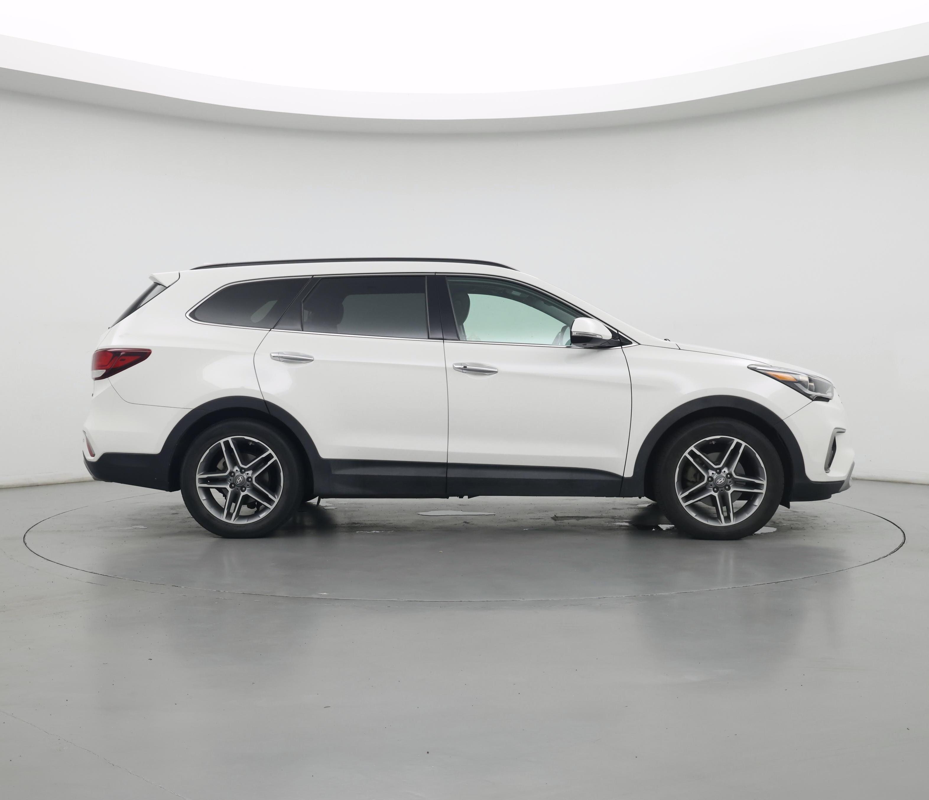 Thumbnail: 2017 Hyundai Santa Fe - 7