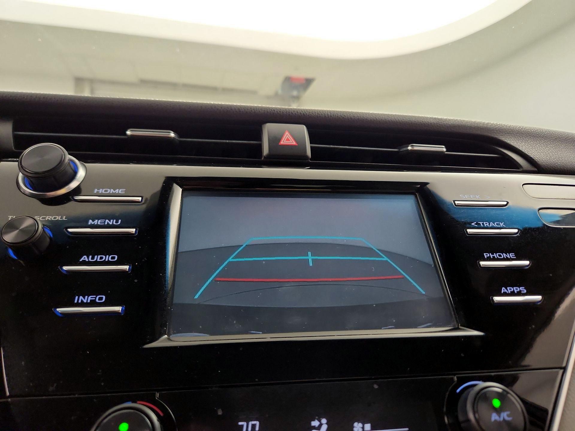 Thumbnail: 2018 Toyota Camry - 14