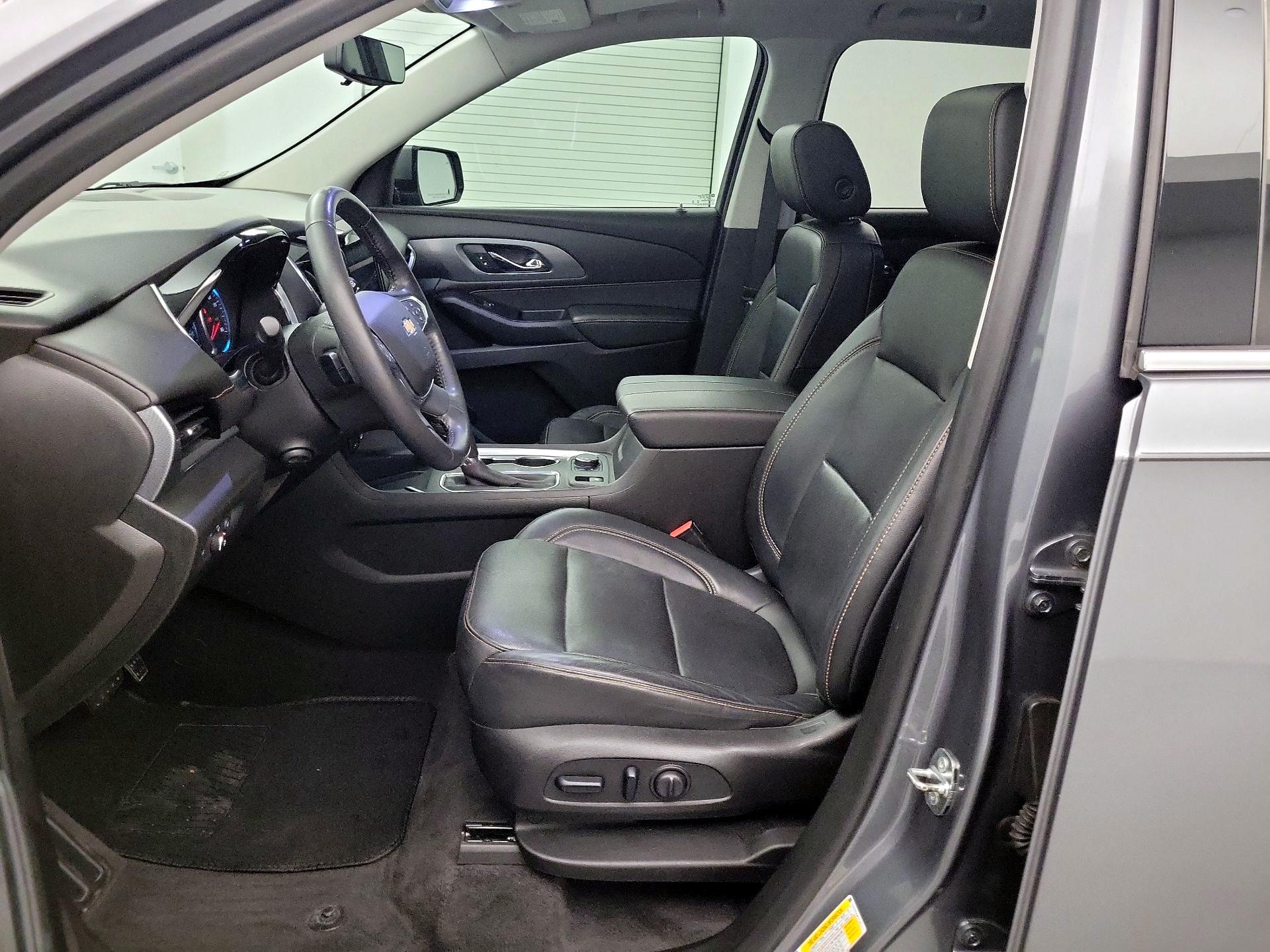 Thumbnail: 2019 Chevrolet Traverse - 11